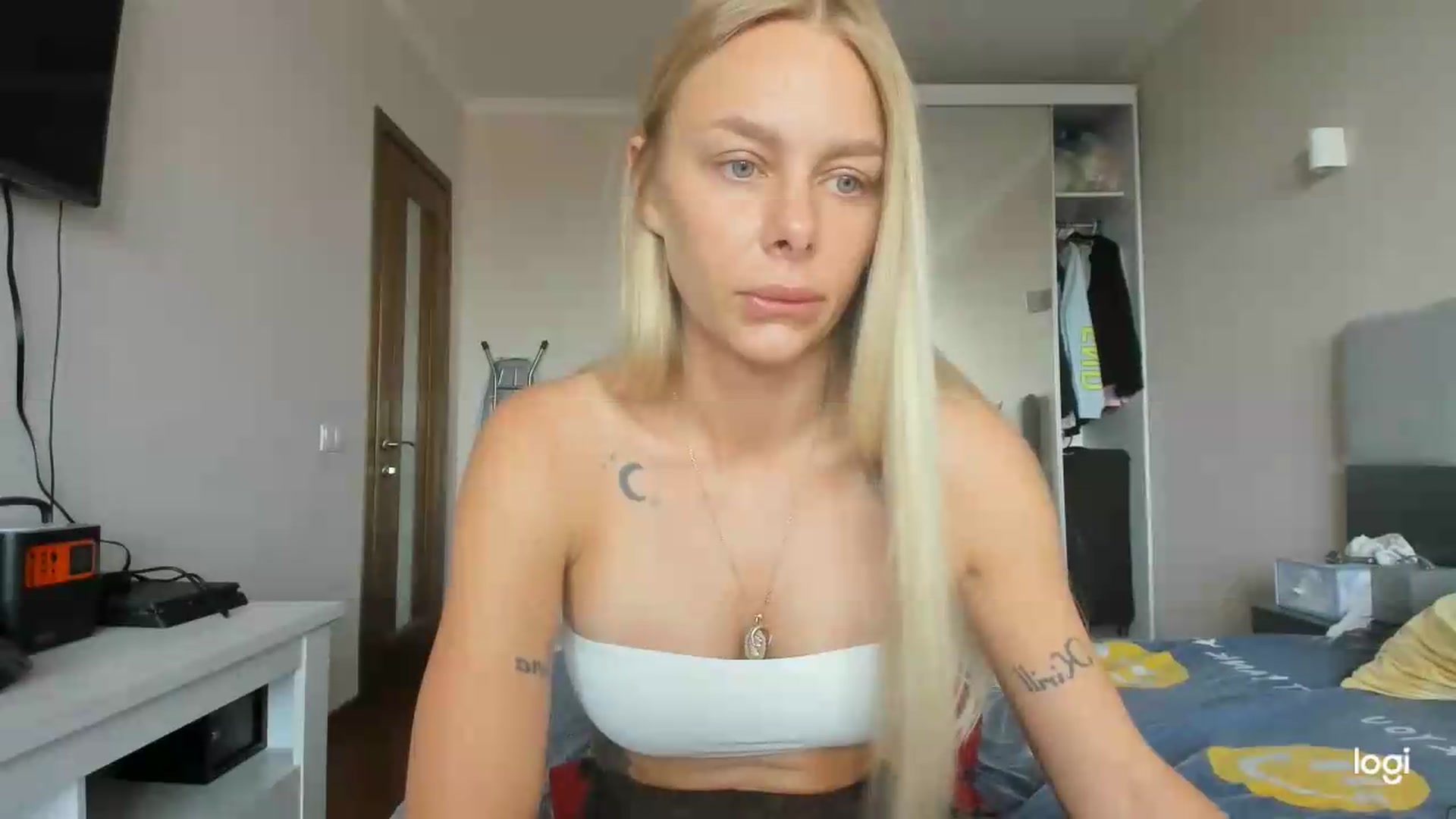 Gallery image thumbnail from Librarys_bb's myfreecams stream on, 07/17/2026, 09:40 image 7 of 20