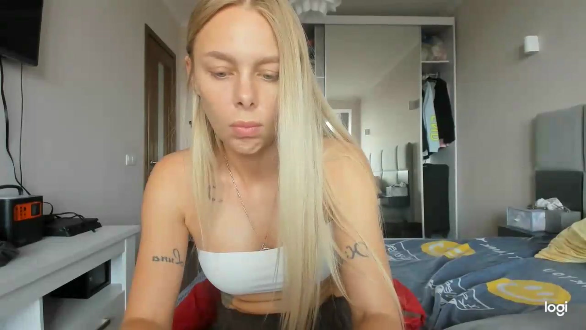 Gallery image thumbnail from Librarys_bb's myfreecams stream on, 07/17/2026, 11:17 image 5 of 20