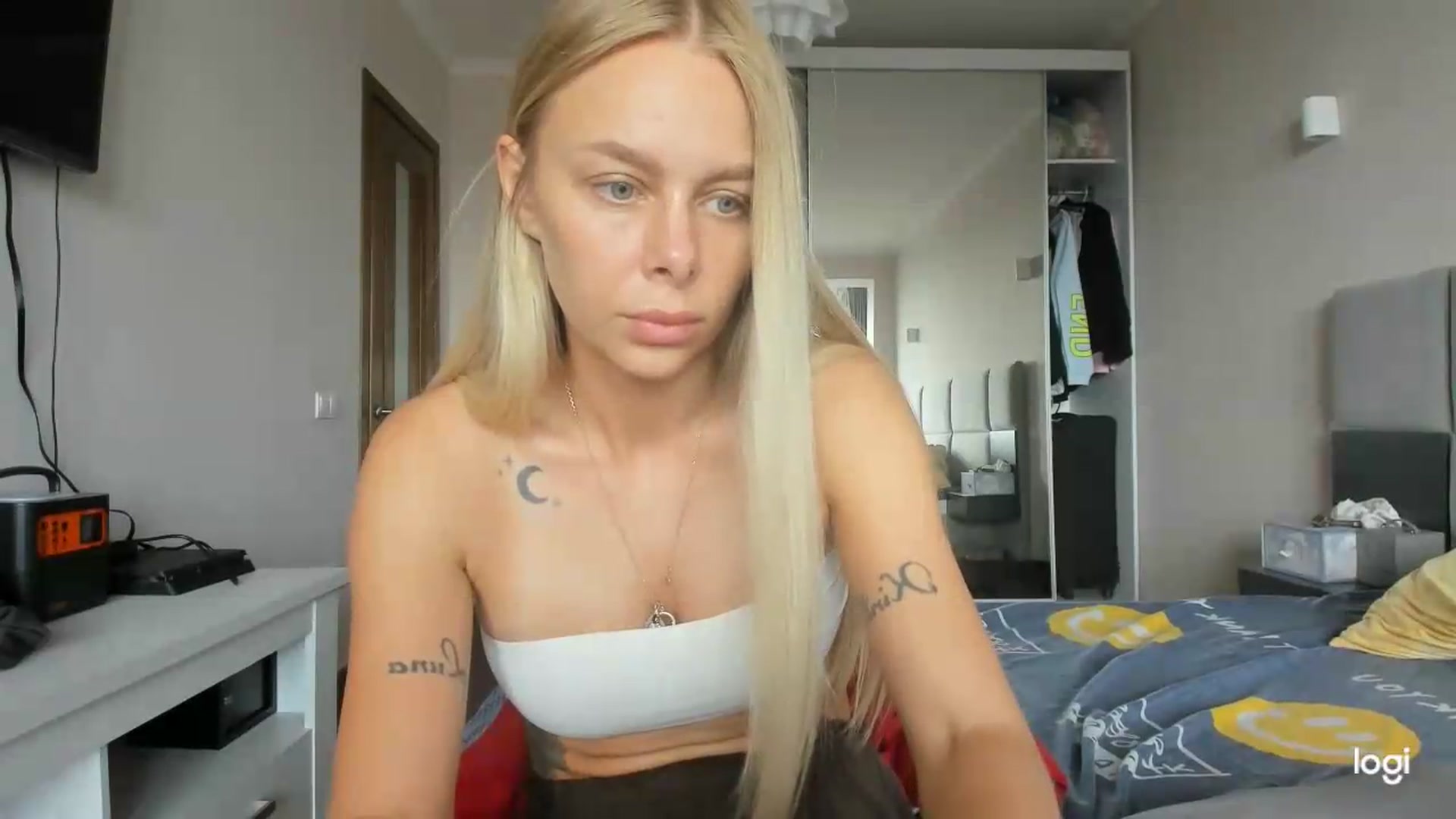 Gallery image thumbnail from Librarys_bb's myfreecams stream on, 07/17/2026, 11:17 image 7 of 20