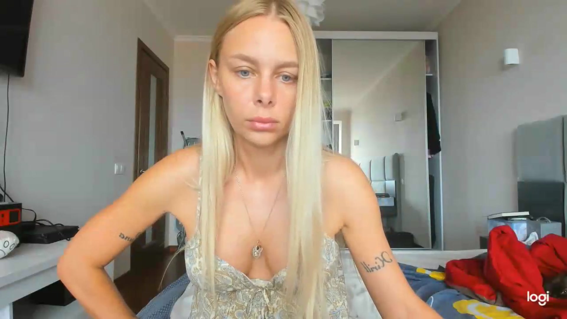 Gallery image thumbnail from Librarys_bb's myfreecams stream on, 07/18/2026, 11:41 image 18 of 20