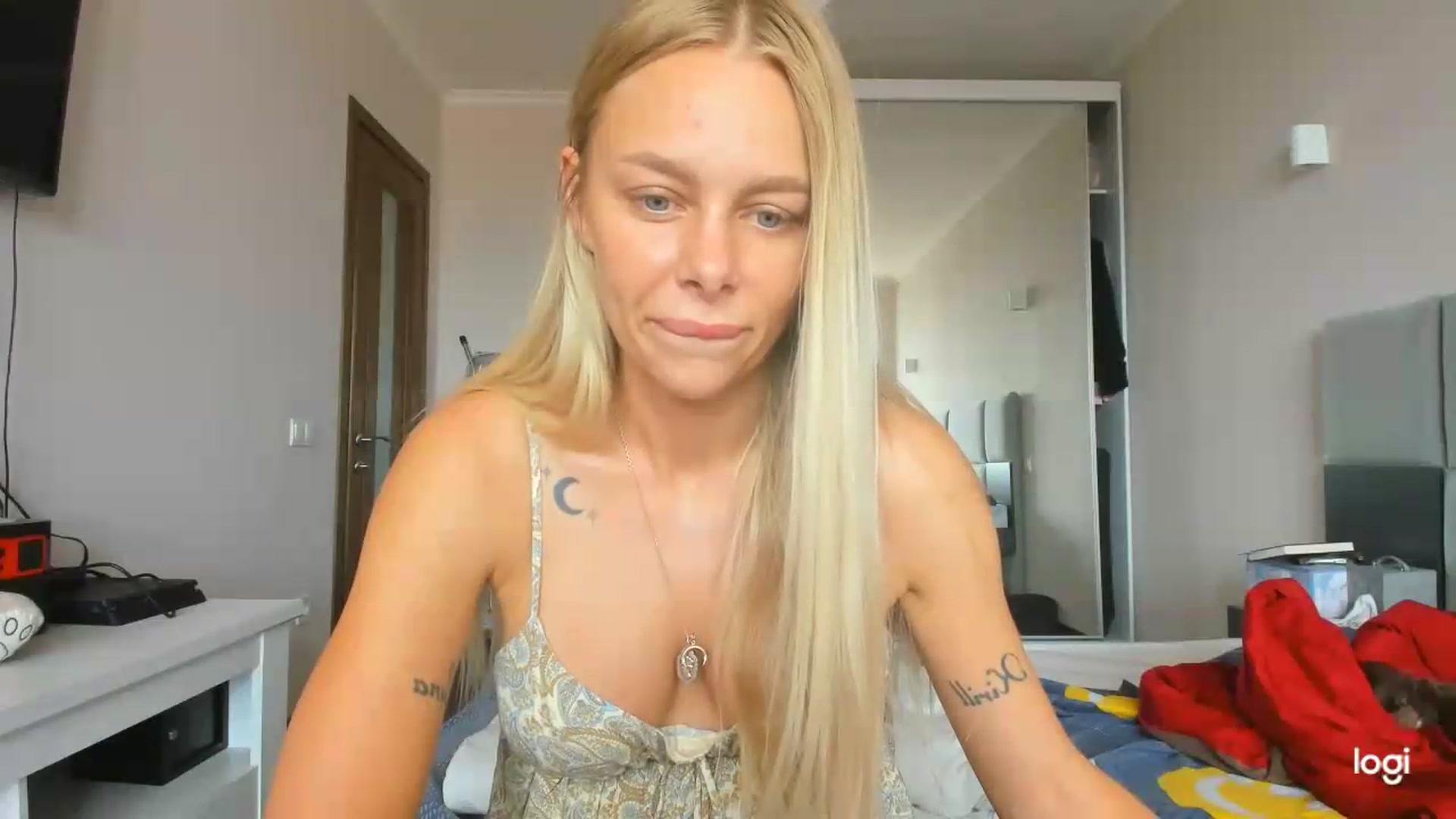 Gallery image thumbnail from Librarys_bb's myfreecams stream on, 07/18/2026, 11:41 image 8 of 20