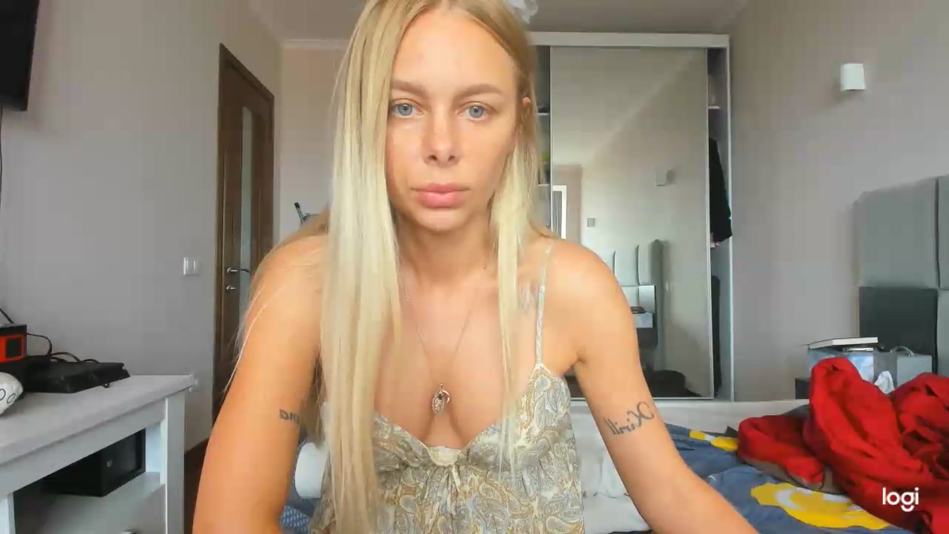 Gallery image thumbnail from Librarys_bb's myfreecams stream on, 07/18/2026, 11:41 image 4 of 20