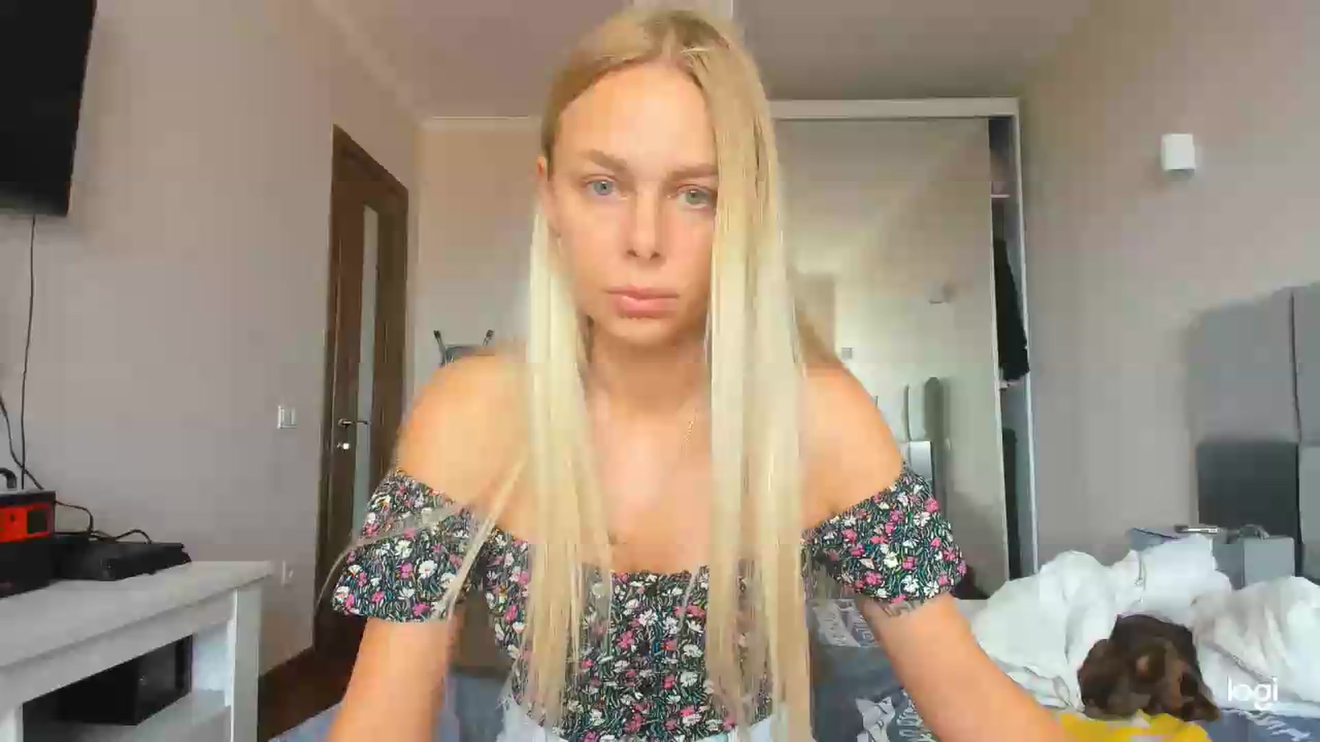 Gallery image thumbnail from Librarys_bb's myfreecams stream on, 07/19/2026, 09:54 image 8 of 20