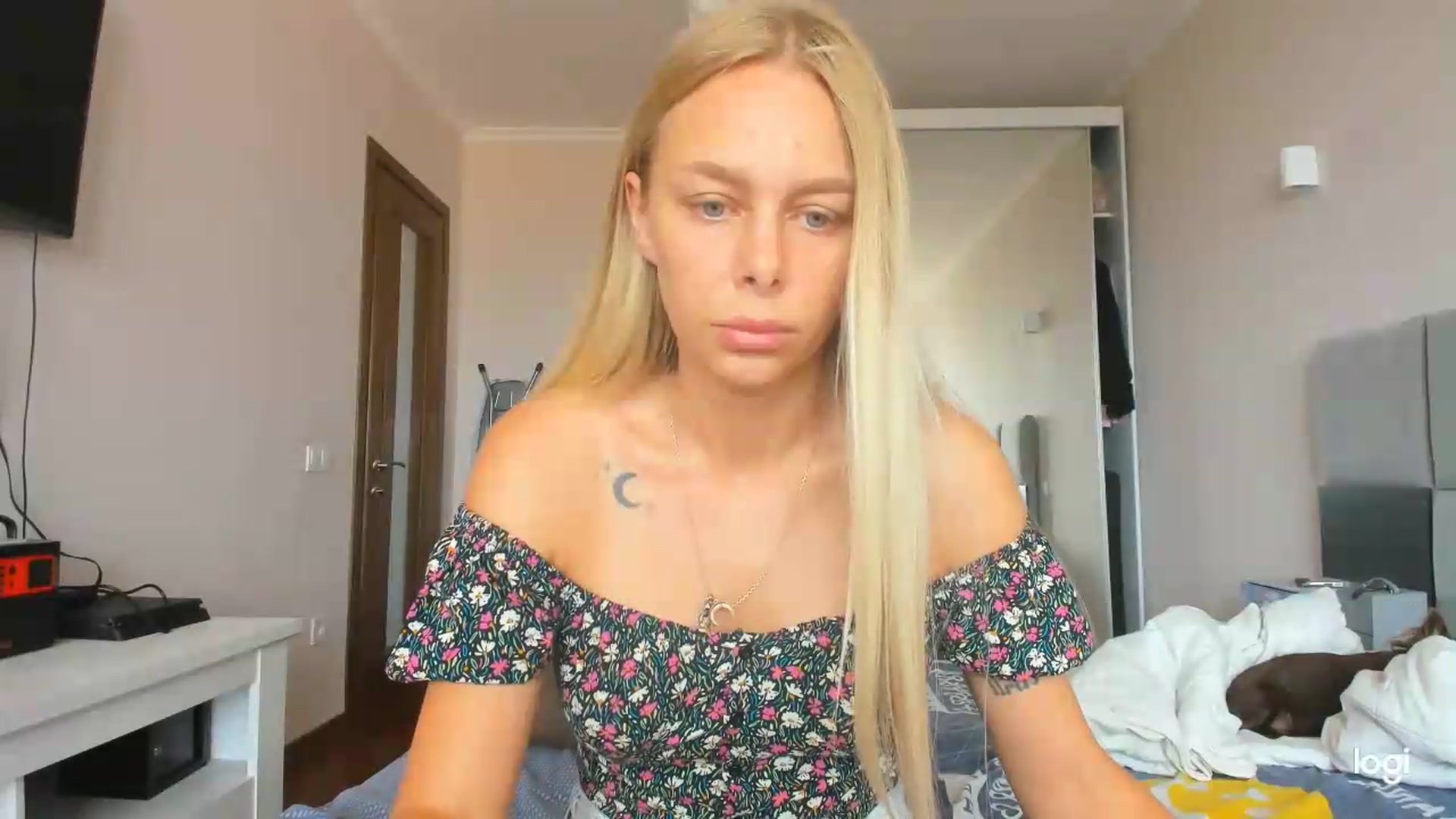 Gallery image thumbnail from Librarys_bb's myfreecams stream on, 07/19/2026, 09:54 image 12 of 20