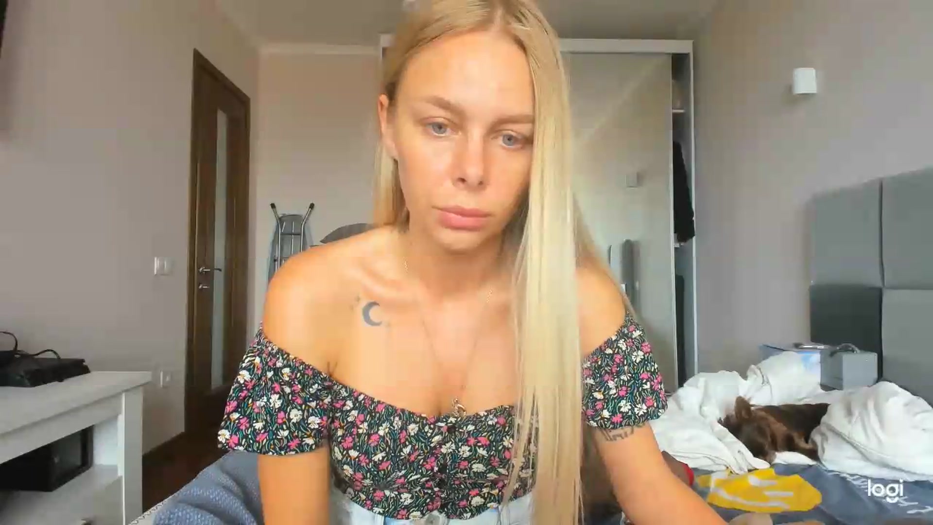 Gallery image thumbnail from Librarys_bb's myfreecams stream on, 07/19/2026, 11:23 image 19 of 20