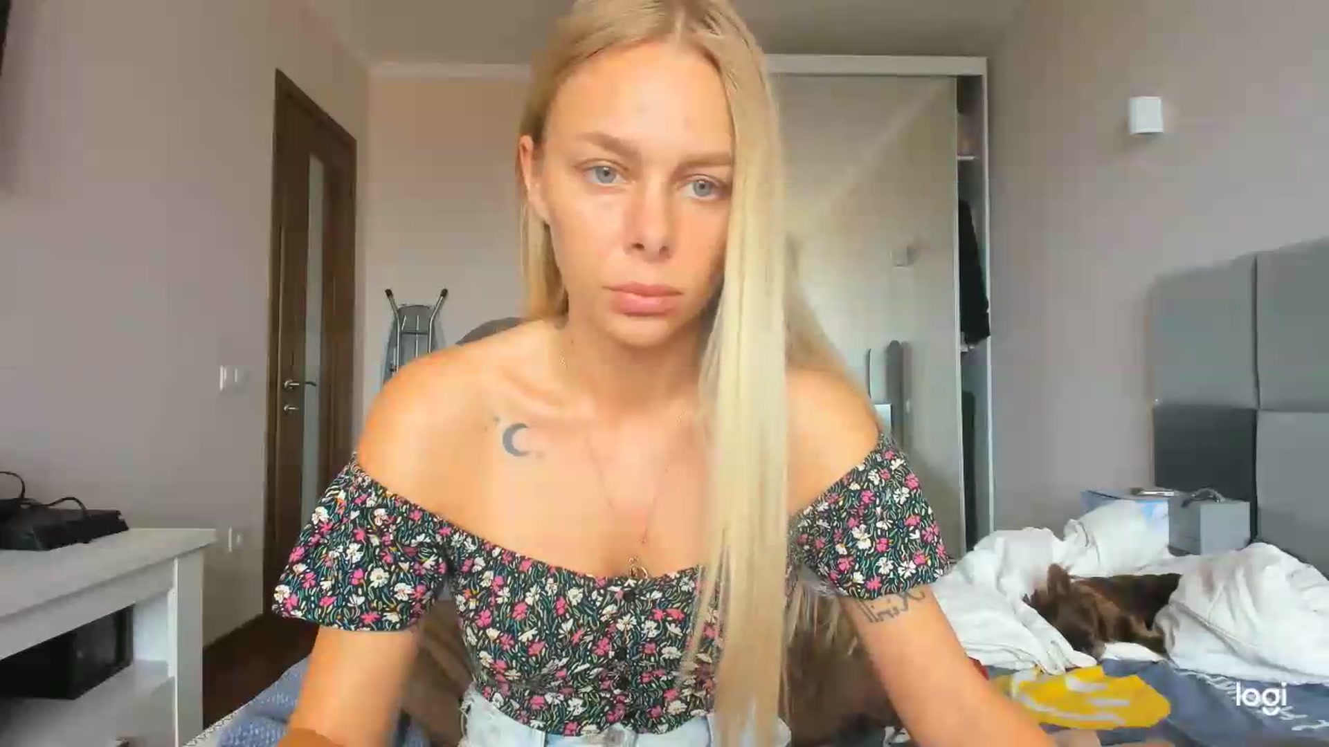 Gallery image thumbnail from Librarys_bb's myfreecams stream on, 07/19/2026, 11:23 image 18 of 20