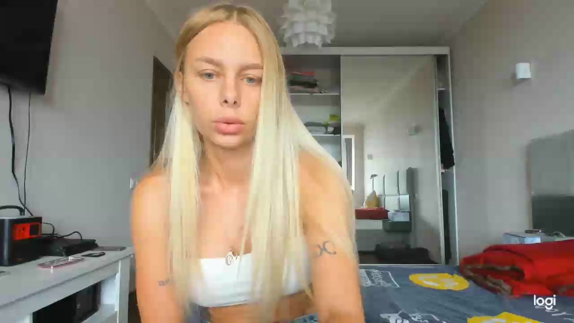 Gallery image thumbnail from Librarys_bb's myfreecams stream on, 07/20/2026, 11:30 image 1 of 20