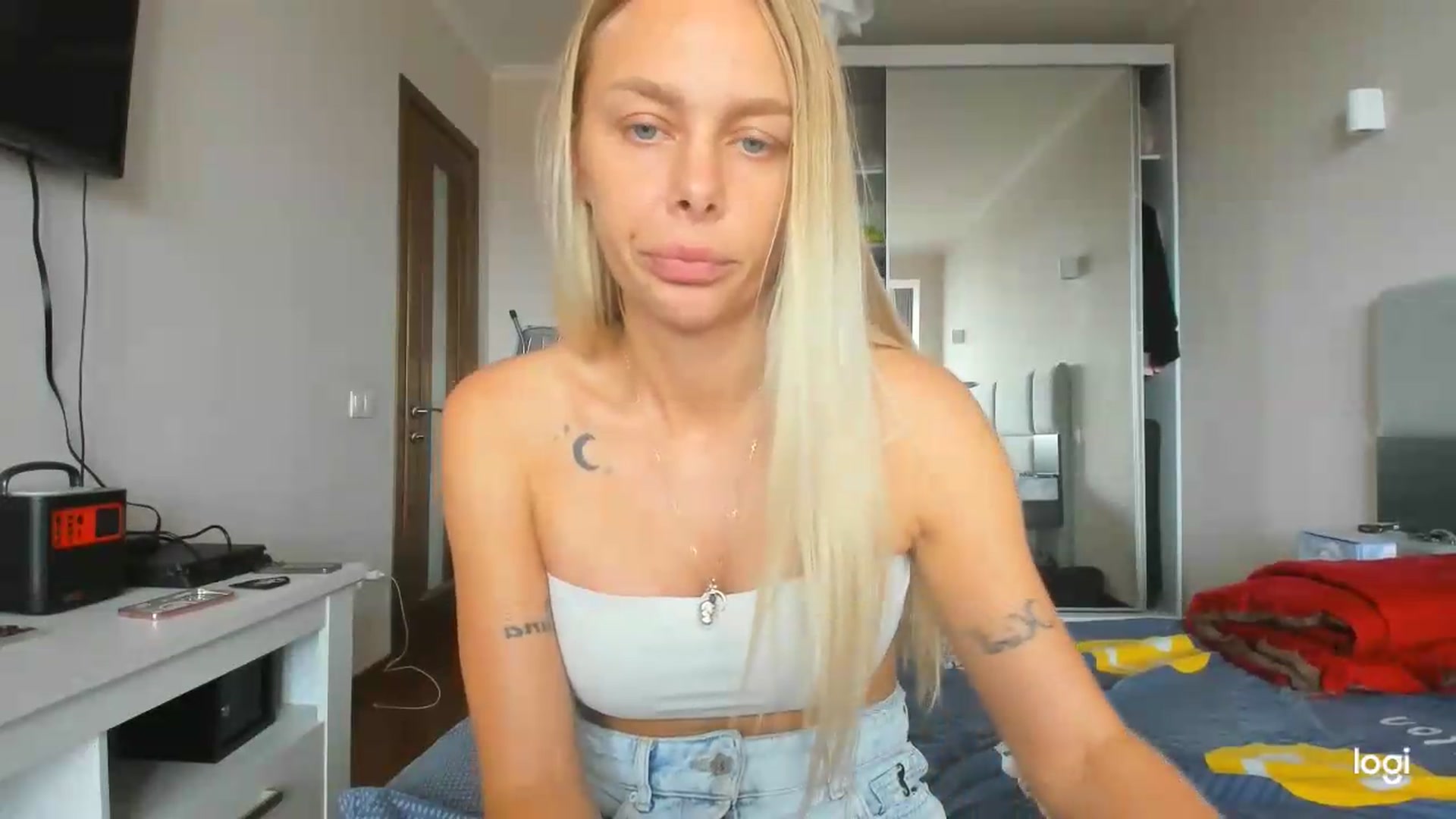 Gallery image thumbnail from Librarys_bb's myfreecams stream on, 07/20/2026, 11:49 image 3 of 20