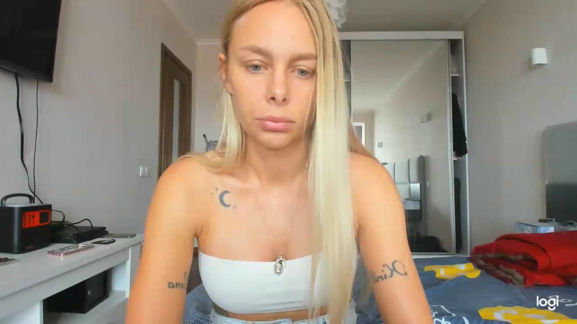 Gallery image thumbnail from Librarys_bb's myfreecams stream on, 07/20/2026, 11:49 image 12 of 20