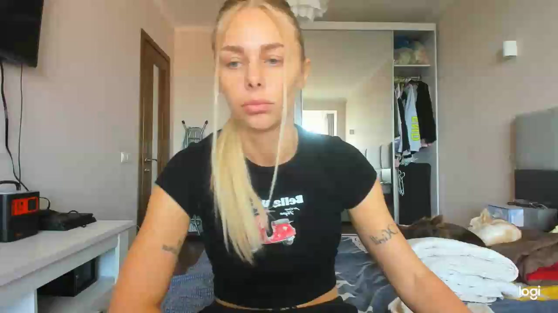 Gallery image thumbnail from Librarys_bb's myfreecams stream on, 07/21/2026, 09:46 image 1 of 20