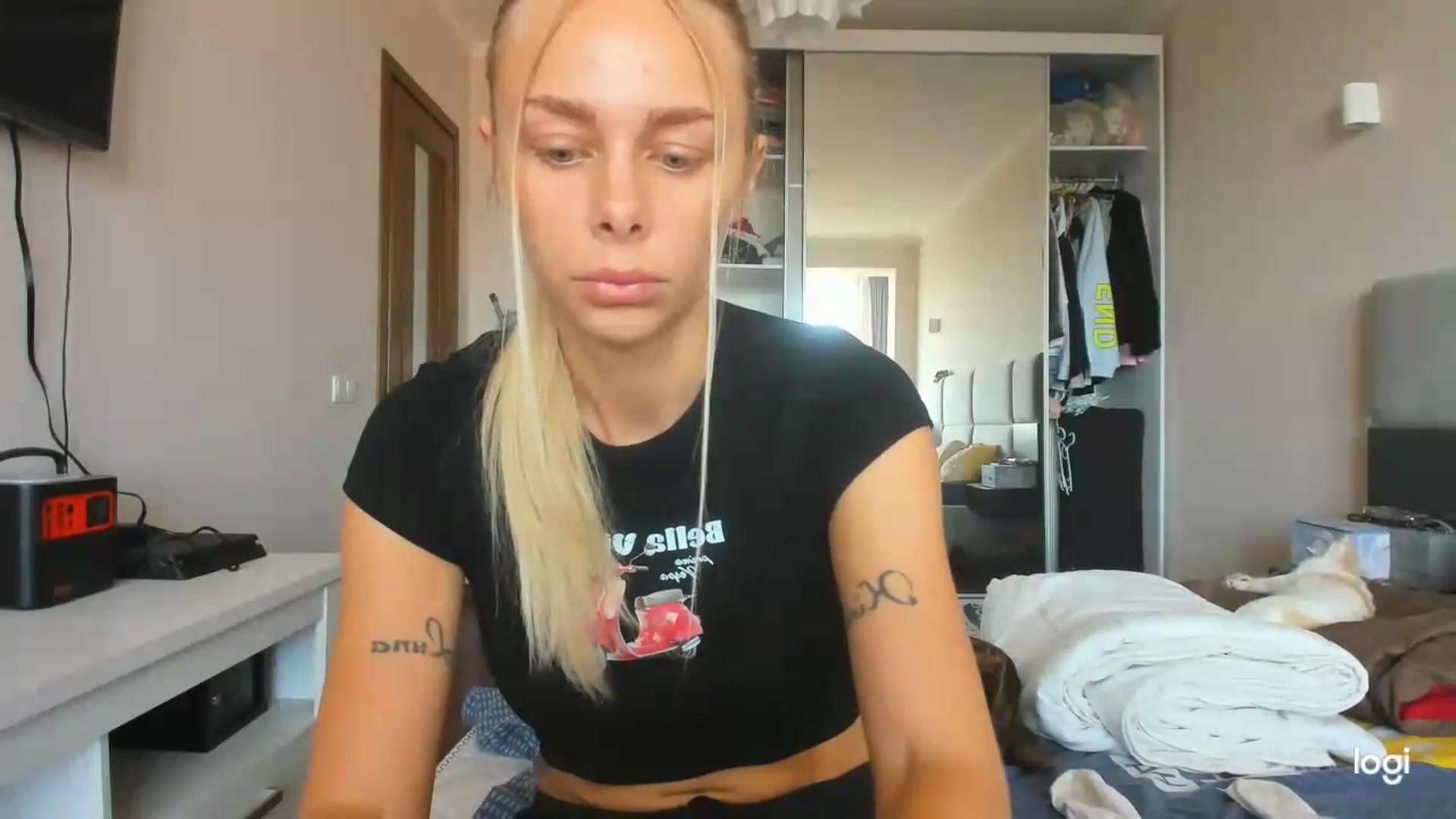 Gallery image thumbnail from Librarys_bb's myfreecams stream on, 07/21/2026, 09:46 image 13 of 20