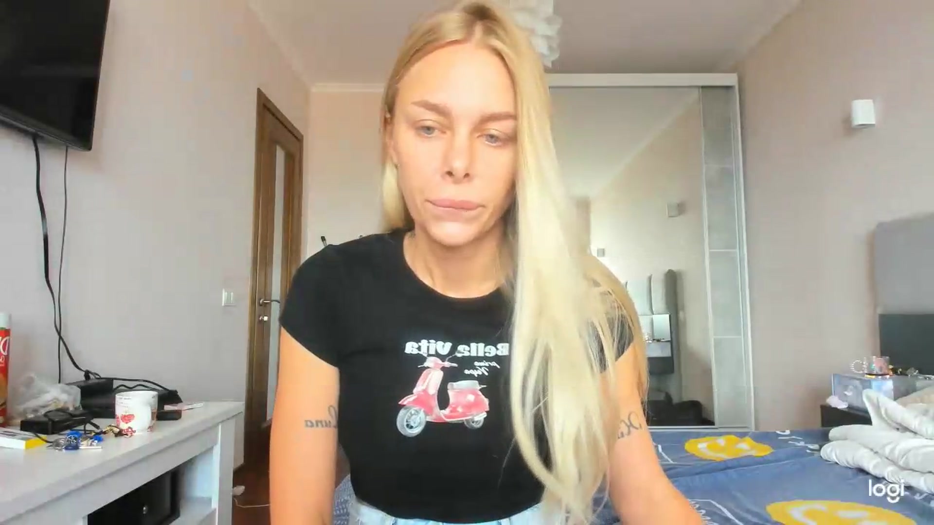 Gallery image thumbnail from Librarys_bb's myfreecams stream on, 07/24/2026, 09:38 image 7 of 20
