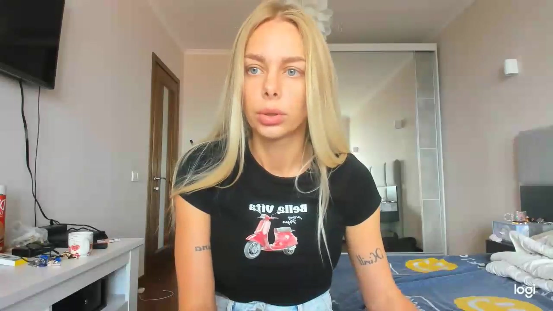 Gallery image thumbnail from Librarys_bb's myfreecams stream on, 07/24/2026, 09:38 image 8 of 20