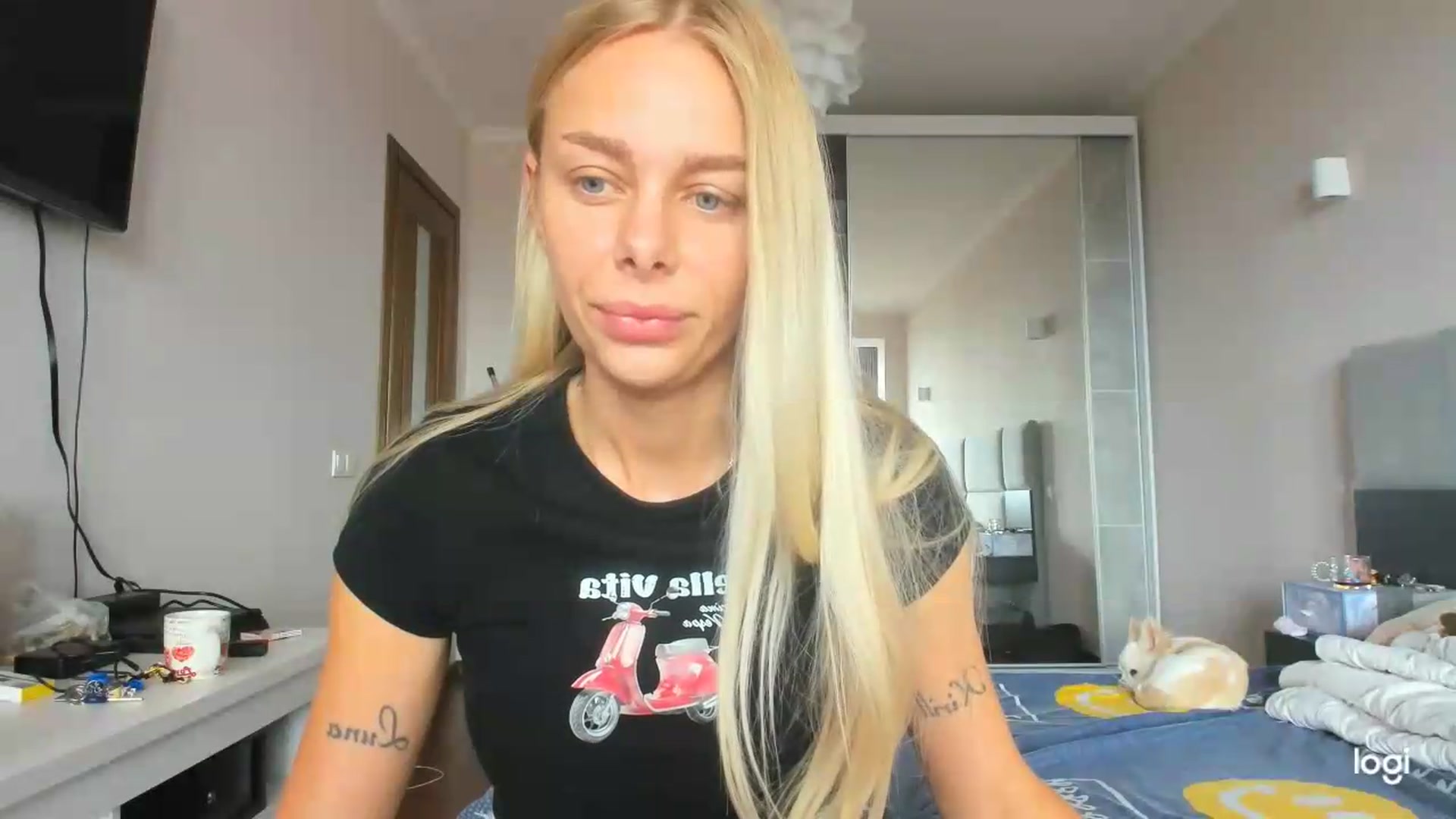 Gallery image thumbnail from Librarys_bb's myfreecams stream on, 07/24/2026, 09:38 image 16 of 20