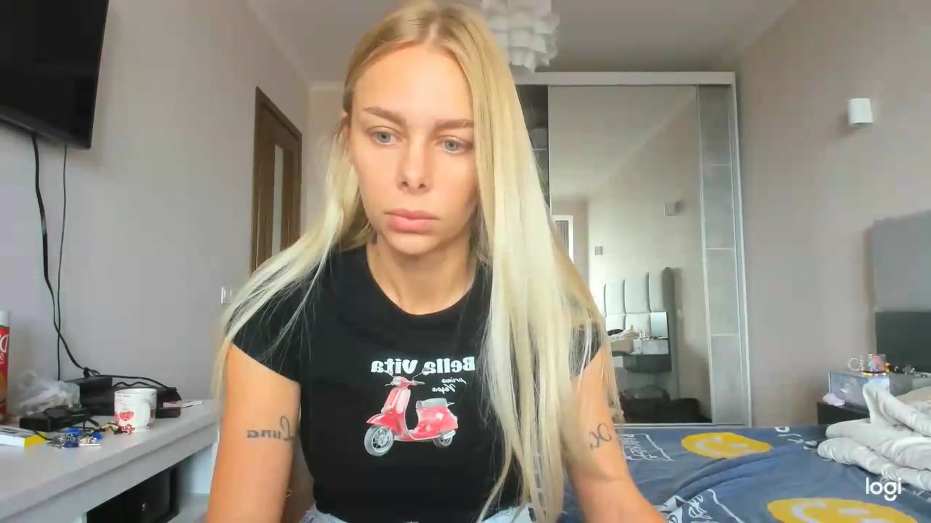 Gallery image thumbnail from Librarys_bb's myfreecams stream on, 07/24/2026, 09:38 image 2 of 20
