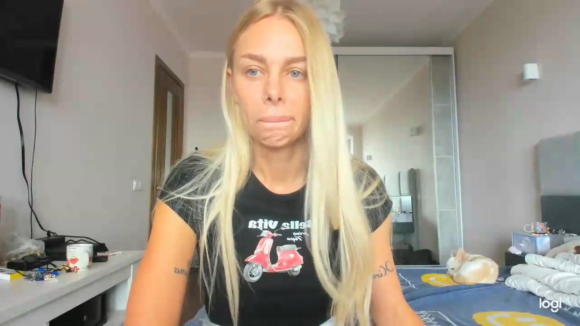Gallery image thumbnail from Librarys_bb's myfreecams stream on, 07/24/2026, 09:38 image 19 of 20