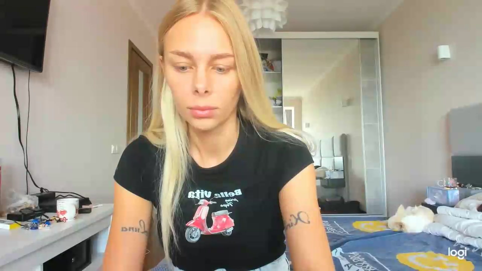 Gallery image thumbnail from Librarys_bb's myfreecams stream on, 07/24/2026, 11:49 image 6 of 20