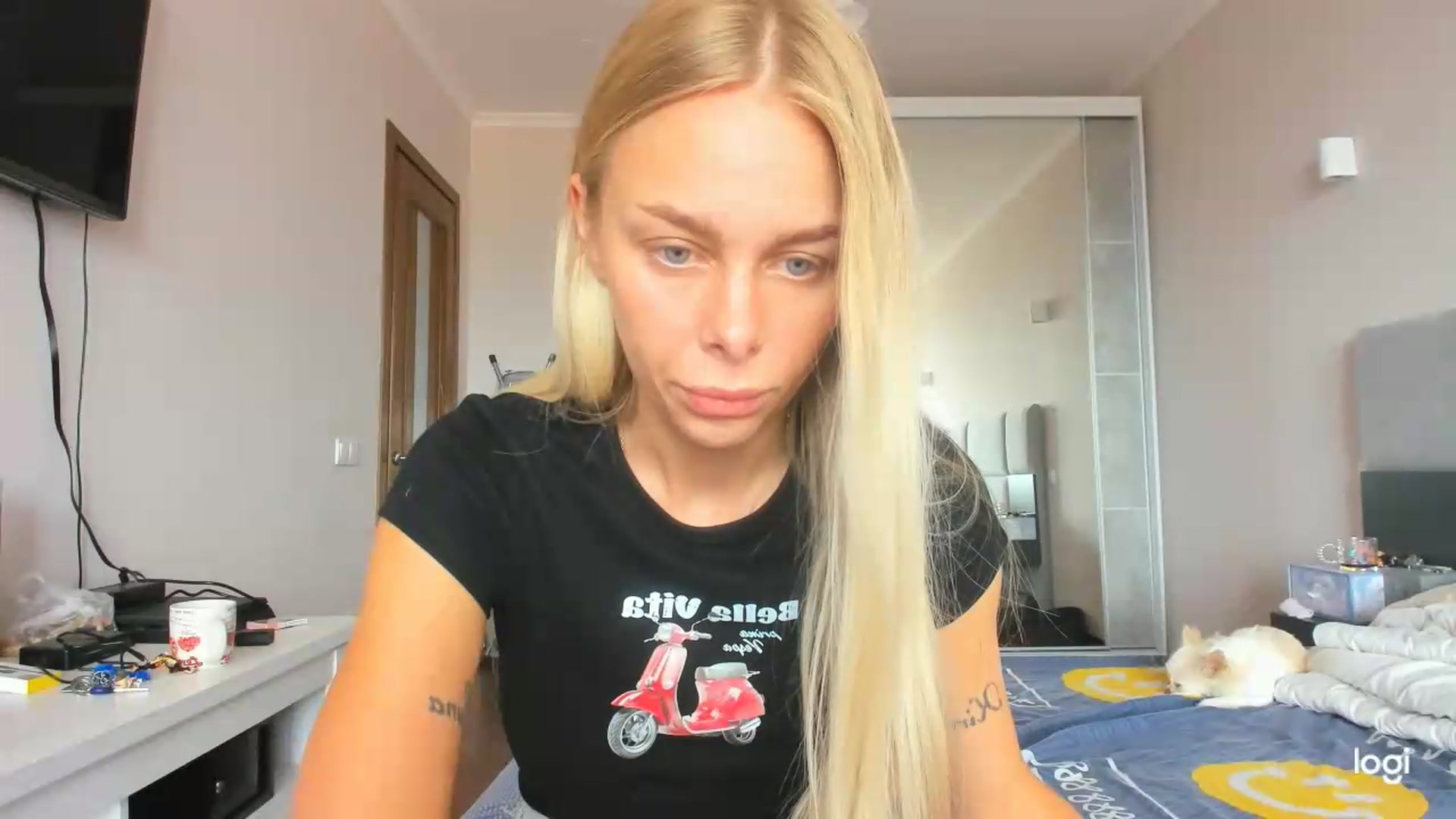 Gallery image thumbnail from Librarys_bb's myfreecams stream on, 07/24/2026, 11:49 image 11 of 20