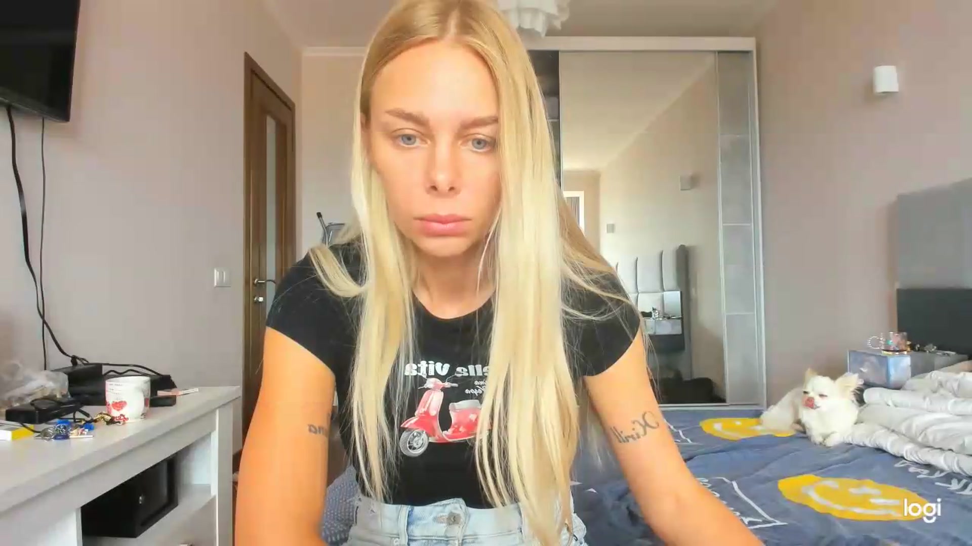 Gallery image thumbnail from Librarys_bb's myfreecams stream on, 07/24/2026, 11:49 image 16 of 20