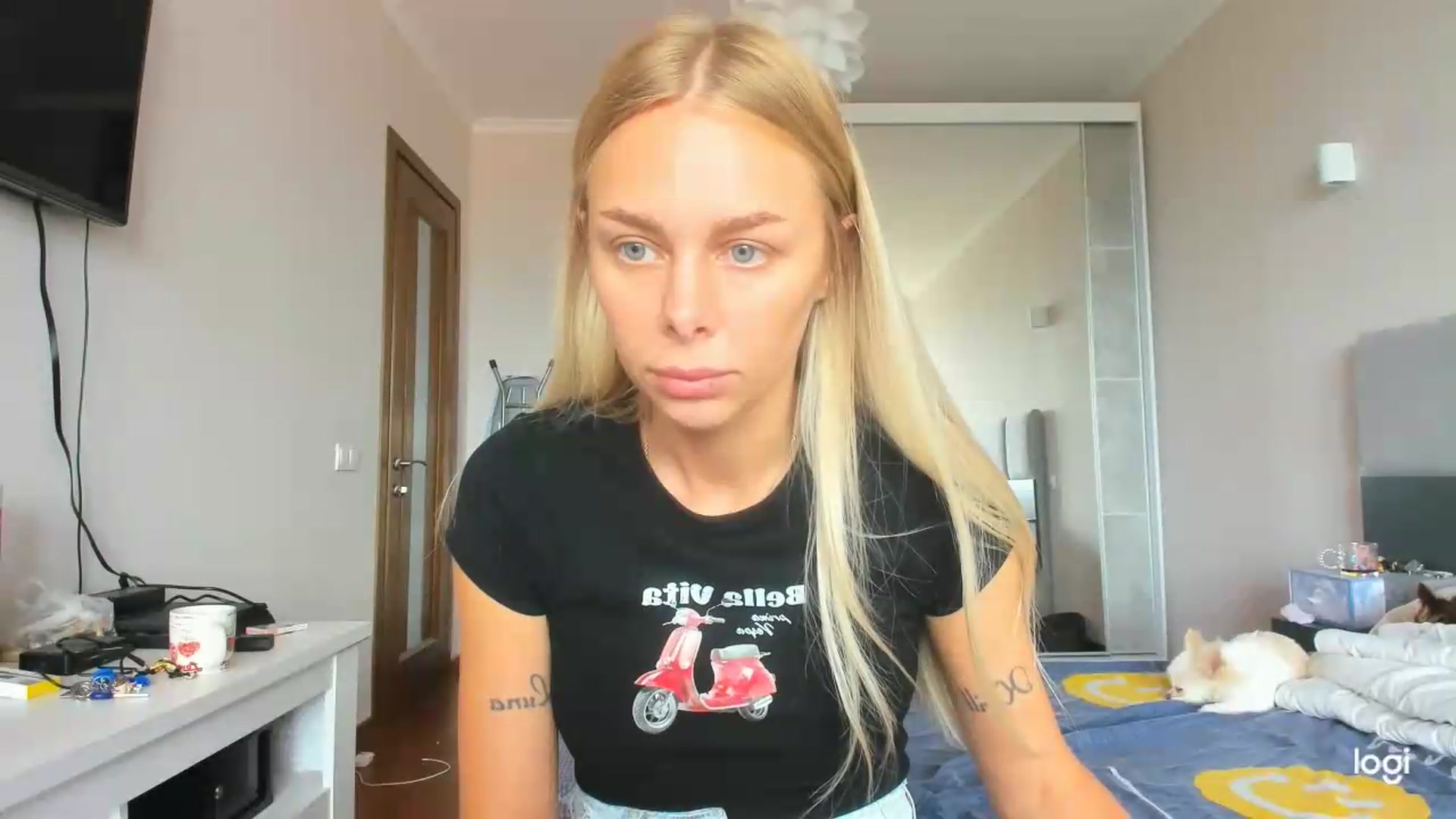 Gallery image thumbnail from Librarys_bb's myfreecams stream on, 07/24/2026, 11:49 image 10 of 20