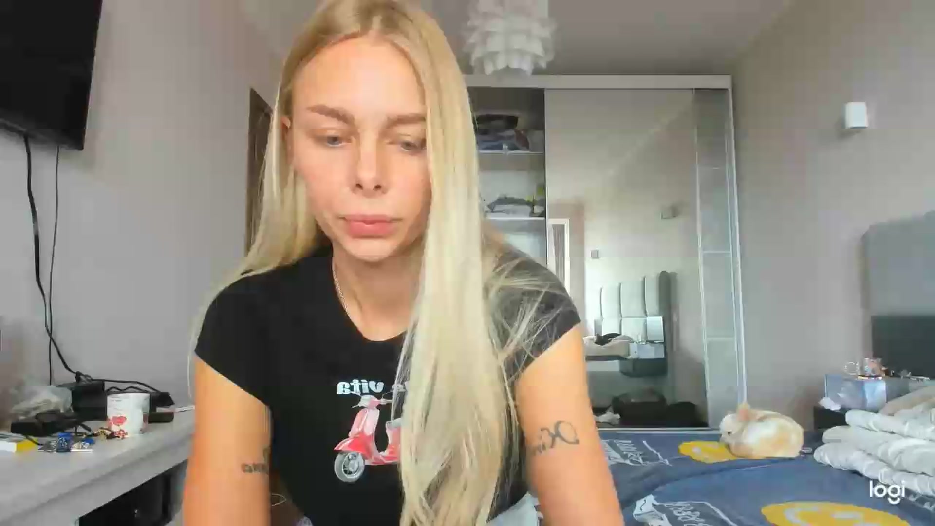 Gallery image thumbnail from Librarys_bb's myfreecams stream on, 07/24/2026, 11:49 image 1 of 20