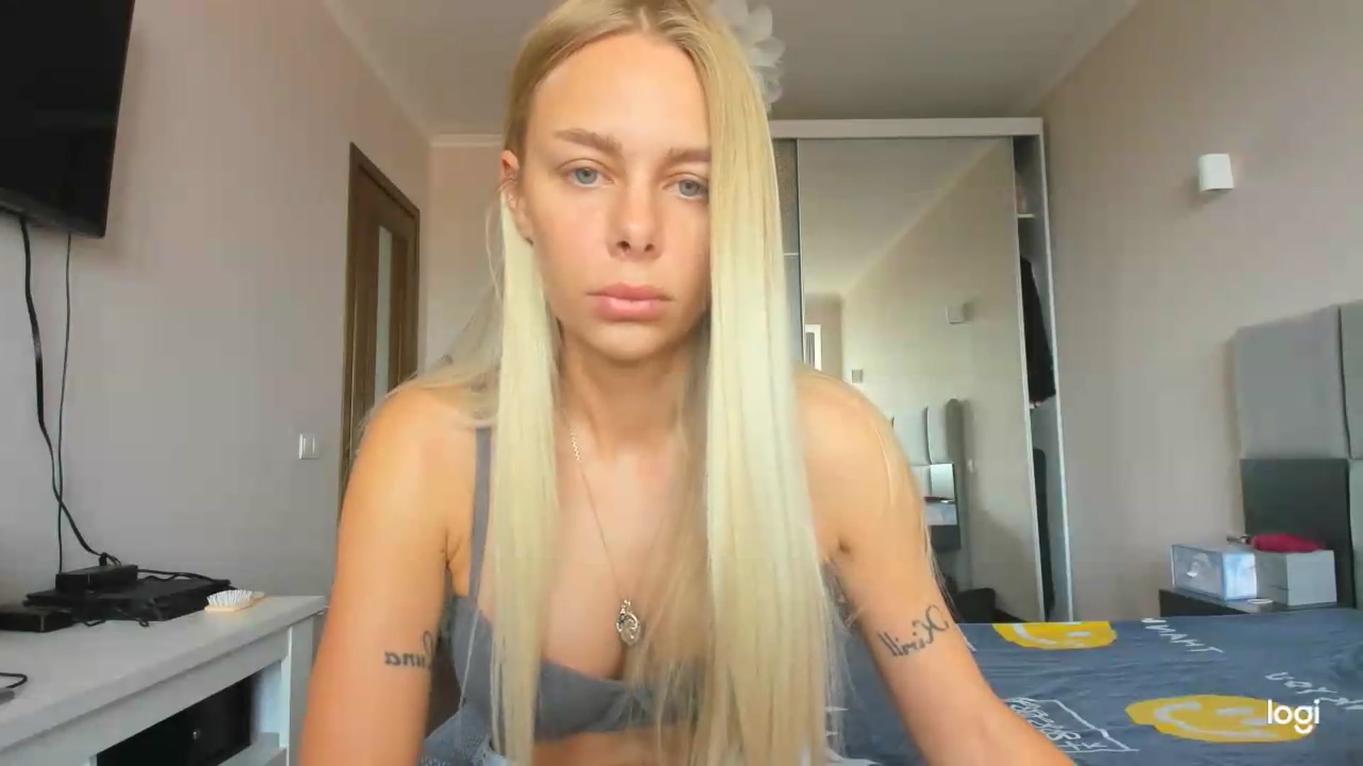 Gallery image thumbnail from Librarys_bb's myfreecams stream on, 07/27/2026, 09:54 image 13 of 20