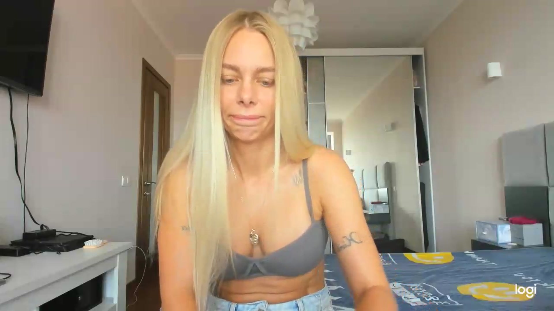 Gallery image thumbnail from Librarys_bb's myfreecams stream on, 07/27/2026, 09:54 image 17 of 20