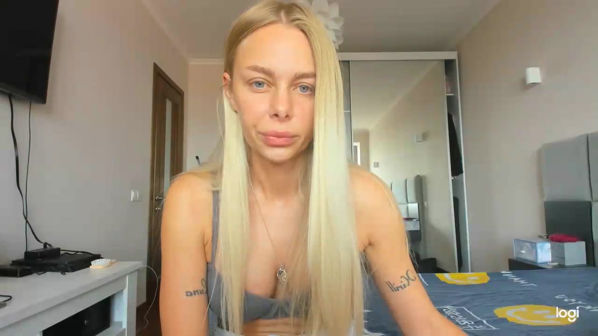 Gallery image thumbnail from Librarys_bb's myfreecams stream on, 07/27/2026, 09:54 image 10 of 20