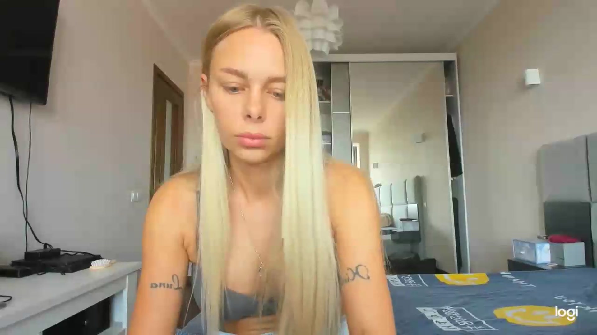 Gallery image thumbnail from Librarys_bb's myfreecams stream on, 07/27/2026, 09:54 image 8 of 20