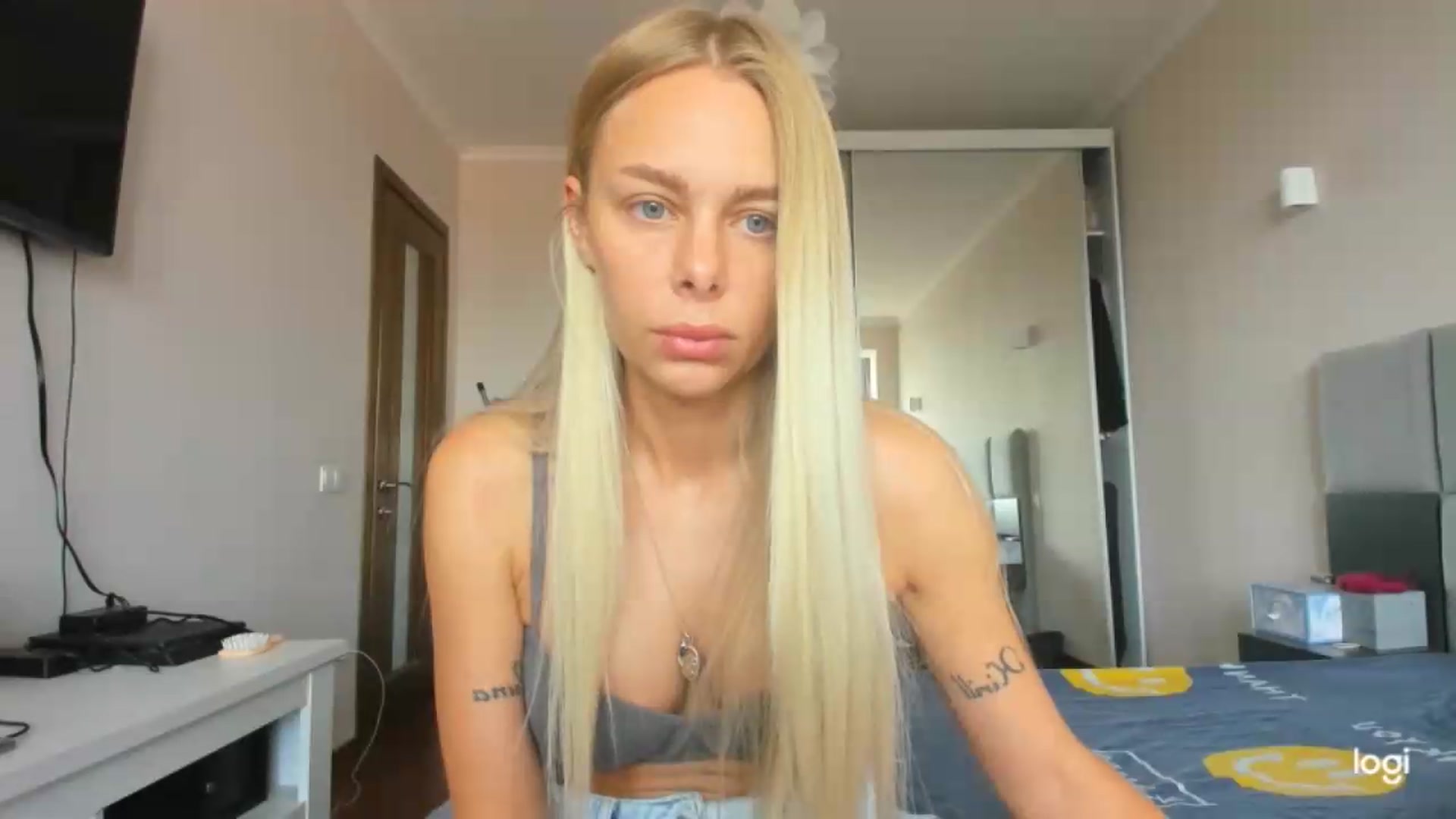 Gallery image thumbnail from Librarys_bb's myfreecams stream on, 07/27/2026, 09:54 image 7 of 20