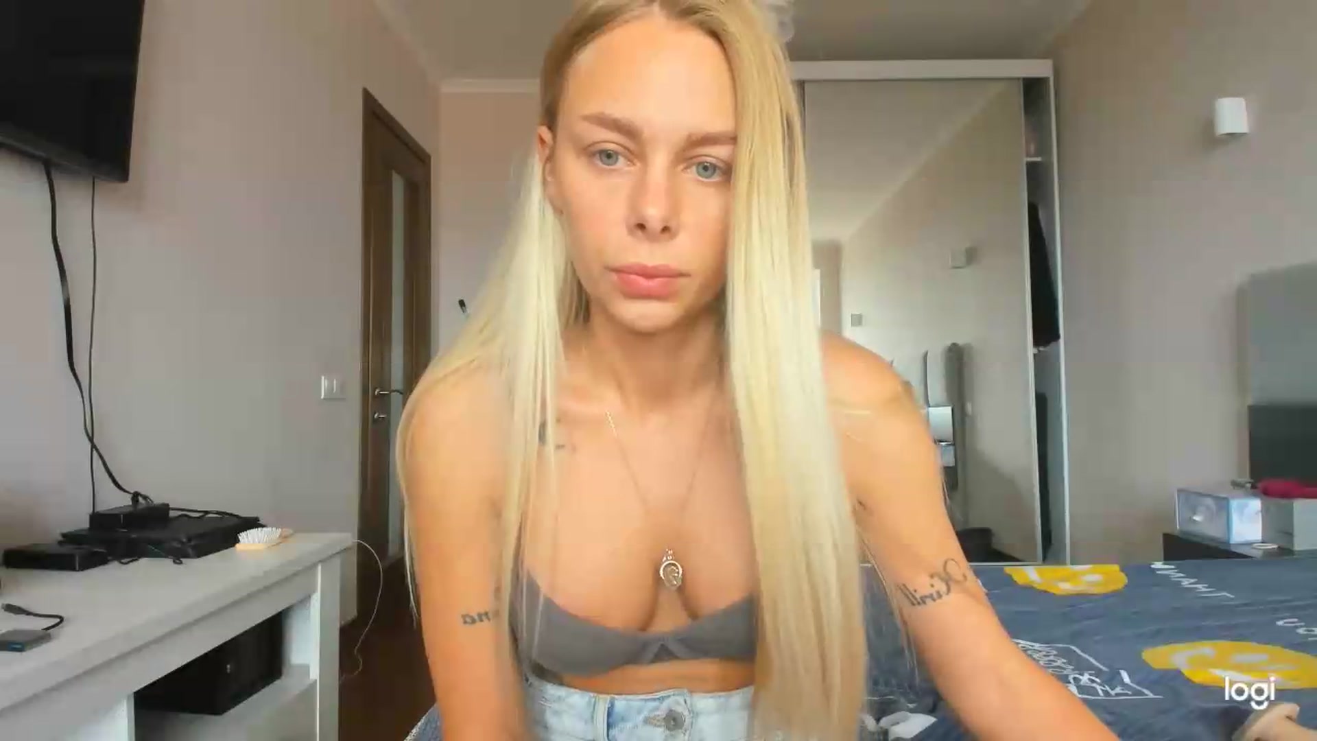 Gallery image thumbnail from Librarys_bb's myfreecams stream on, 07/27/2026, 10:55 image 2 of 20