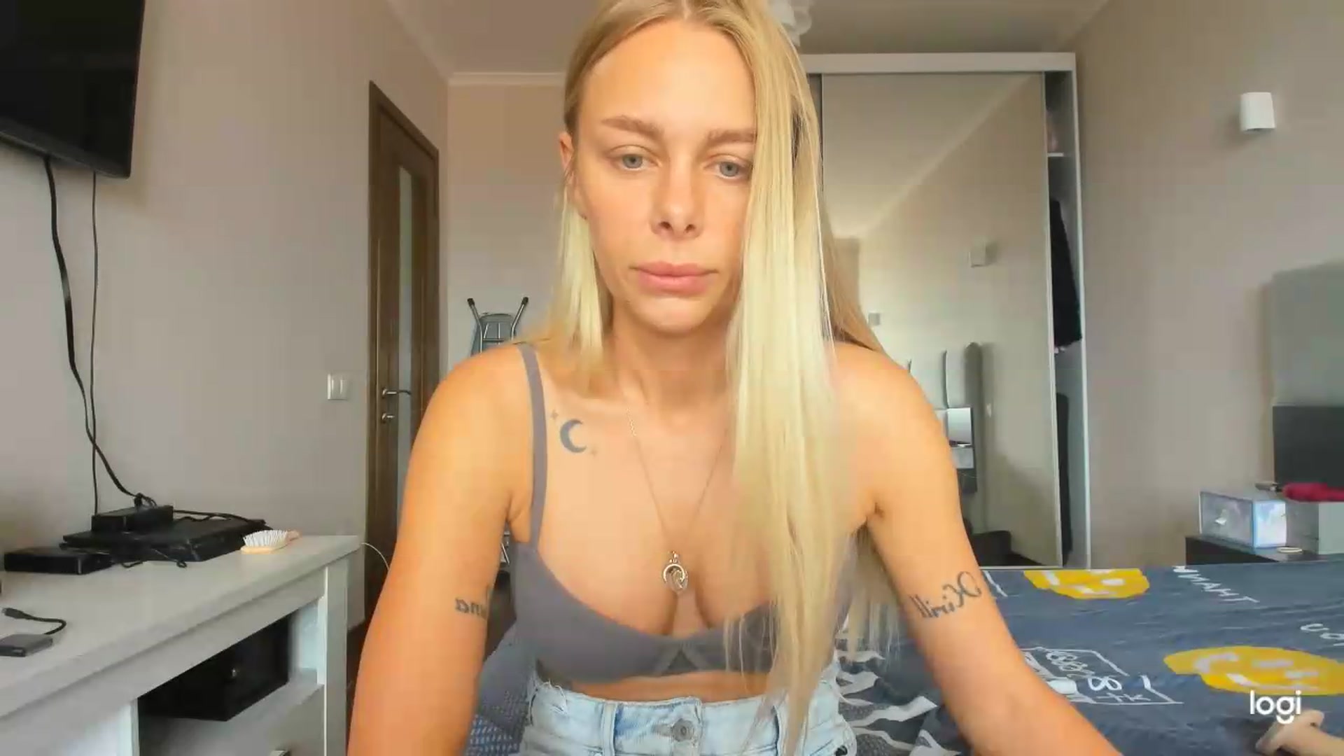 Gallery image thumbnail from Librarys_bb's myfreecams stream on, 07/27/2026, 10:55 image 18 of 20