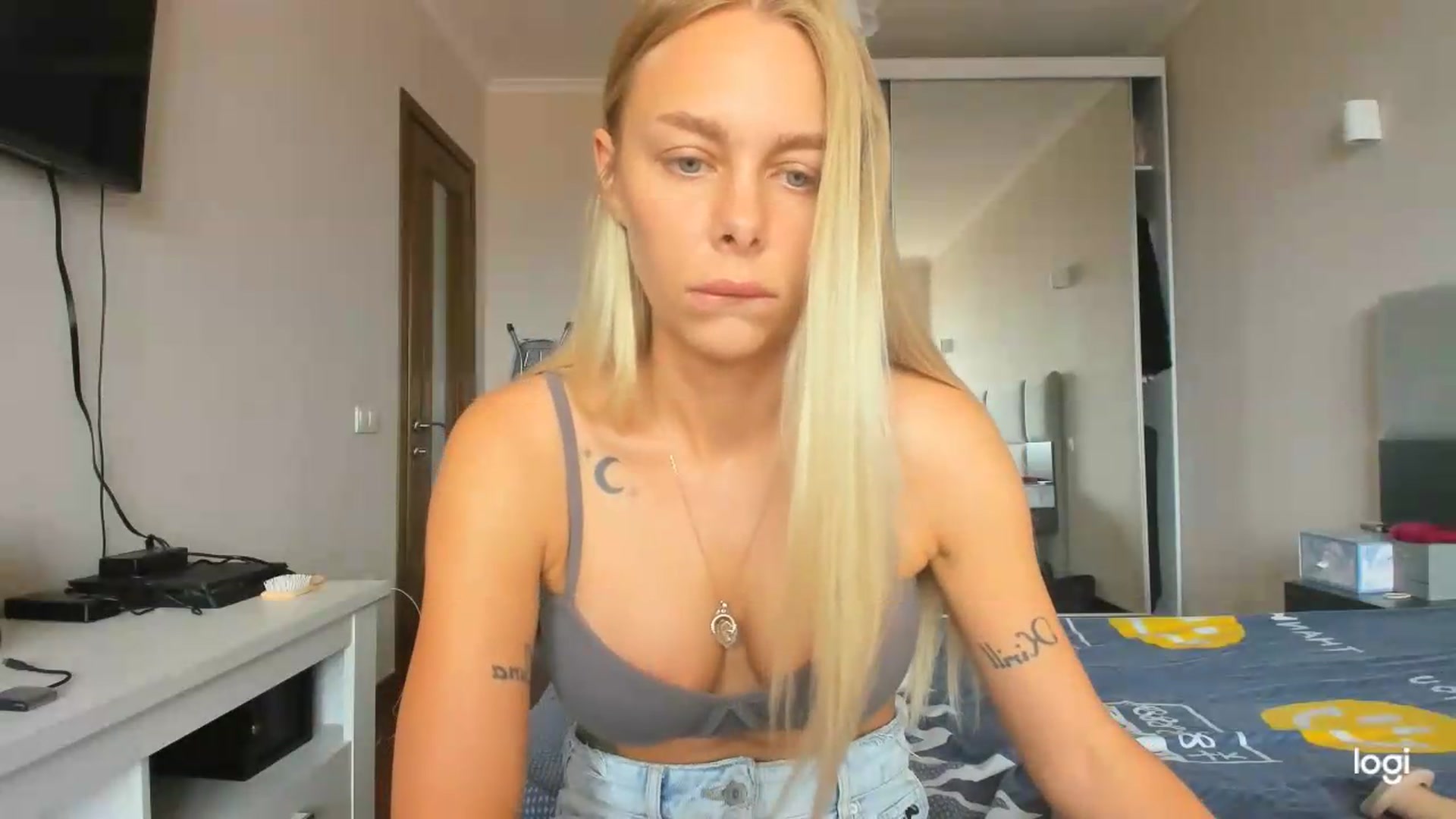 Gallery image thumbnail from Librarys_bb's myfreecams stream on, 07/27/2026, 10:55 image 19 of 20