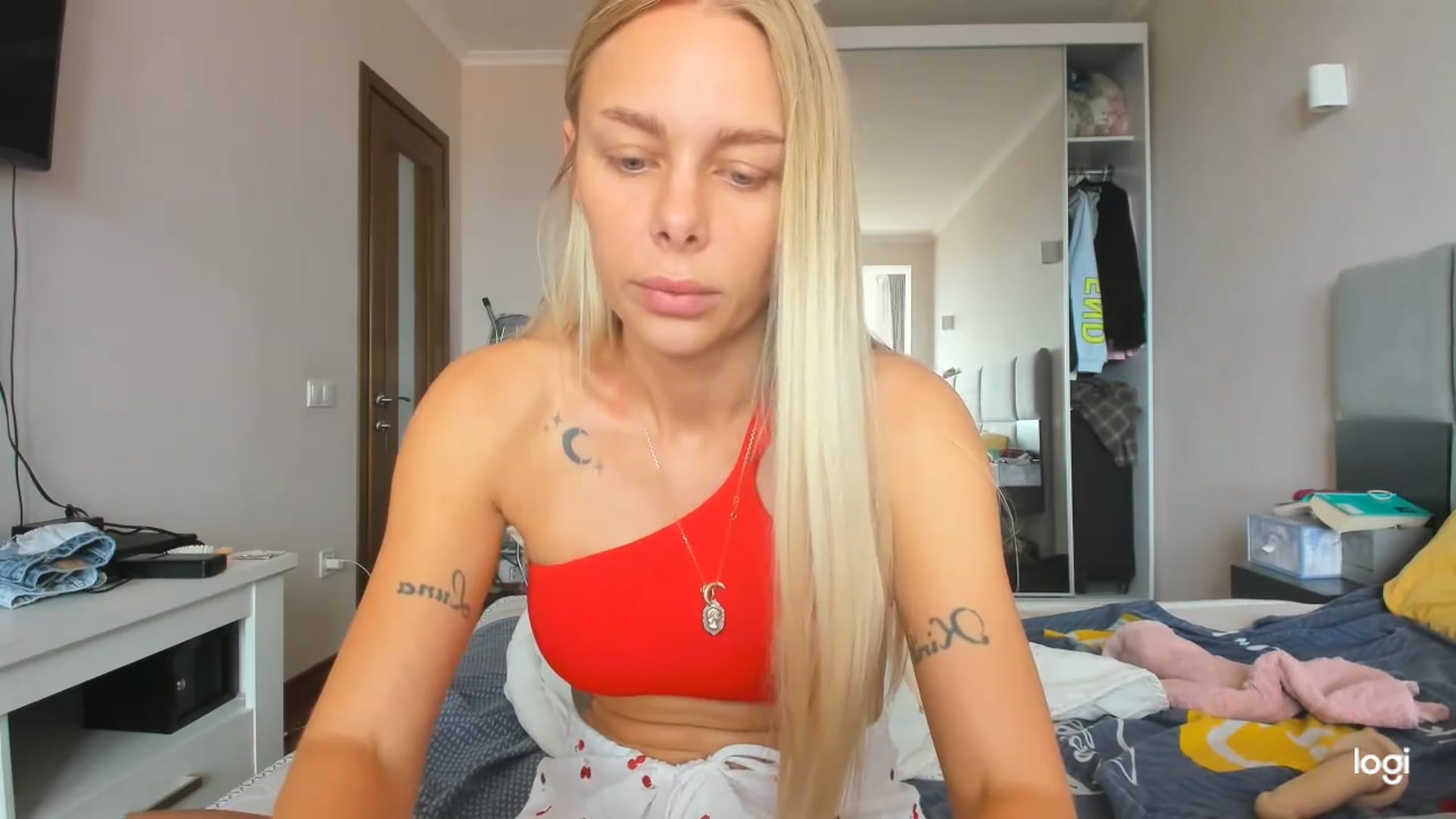 Gallery image thumbnail from Librarys_bb's myfreecams stream on, 07/28/2026, 11:24 image 18 of 20