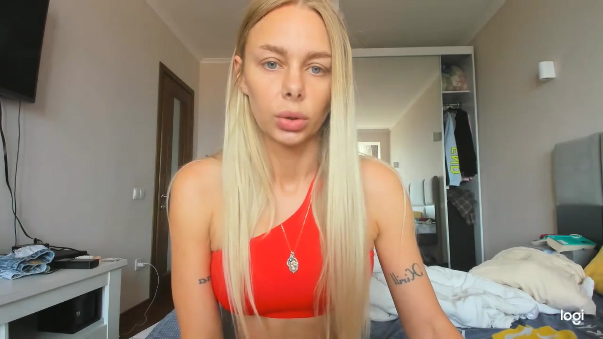Gallery image thumbnail from Librarys_bb's myfreecams stream on, 07/28/2026, 11:24 image 12 of 20