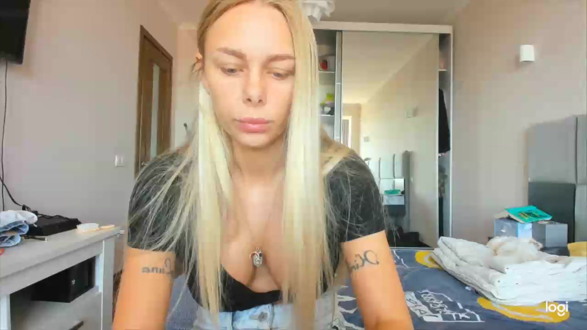 Gallery image thumbnail from Librarys_bb's myfreecams stream on, 07/29/2026, 11:41 image 7 of 20