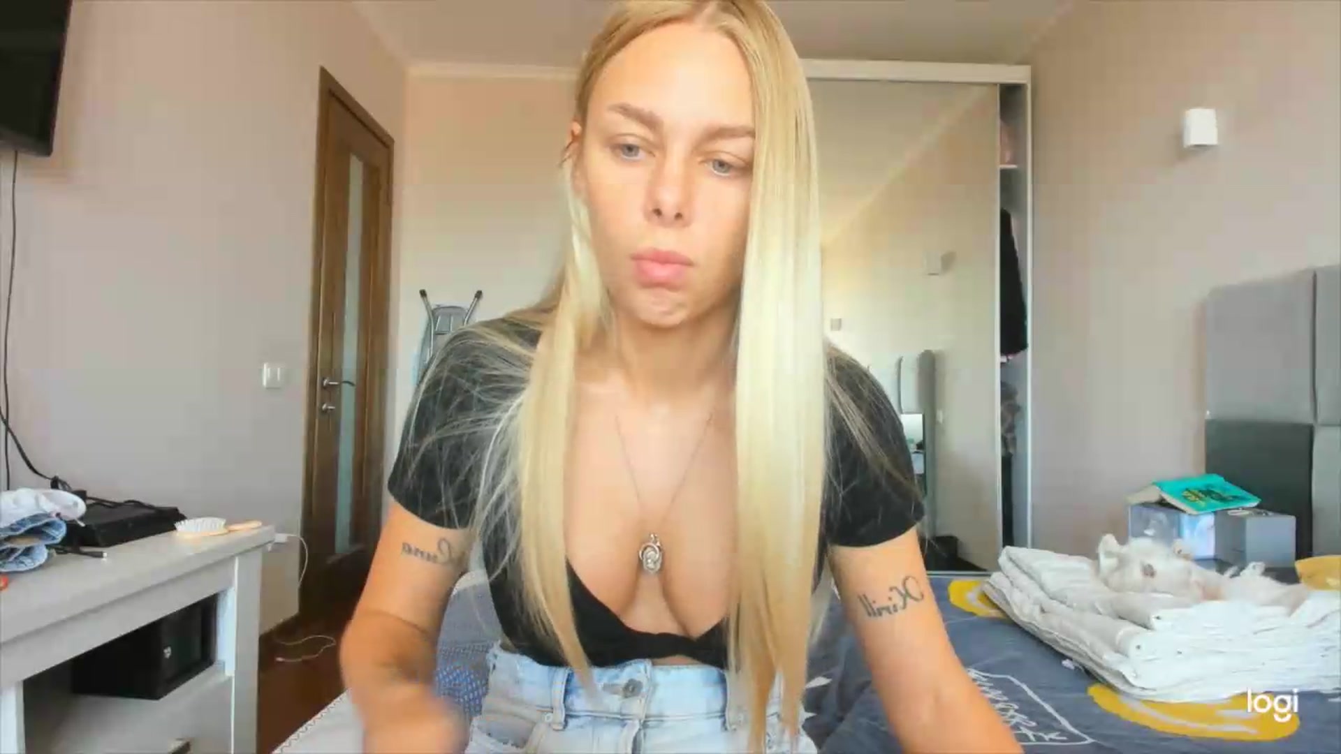 Gallery image thumbnail from Librarys_bb's myfreecams stream on, 07/29/2026, 11:41 image 20 of 20