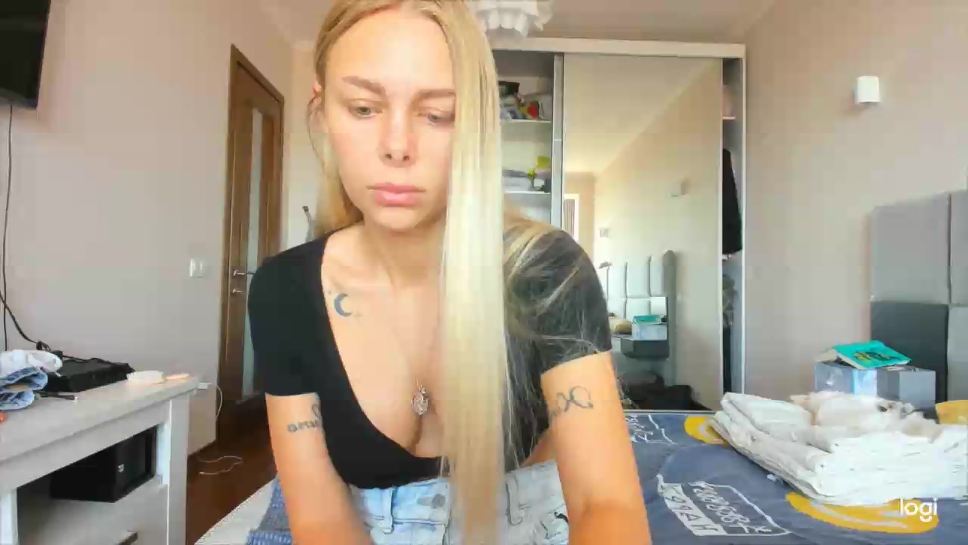 Gallery image thumbnail from Librarys_bb's myfreecams stream on, 07/29/2026, 11:41 image 14 of 20