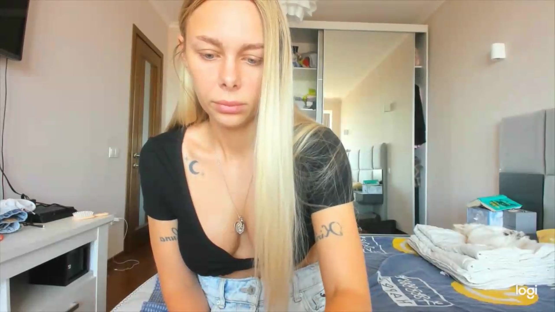 Gallery image thumbnail from Librarys_bb's myfreecams stream on, 07/29/2026, 11:41 image 15 of 20