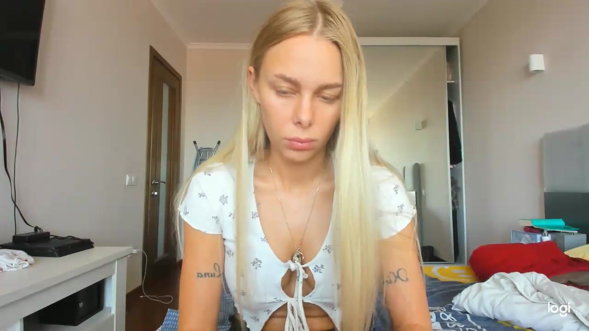 Gallery image thumbnail from Librarys_bb's myfreecams stream on, 07/30/2026, 12:07 image 10 of 20