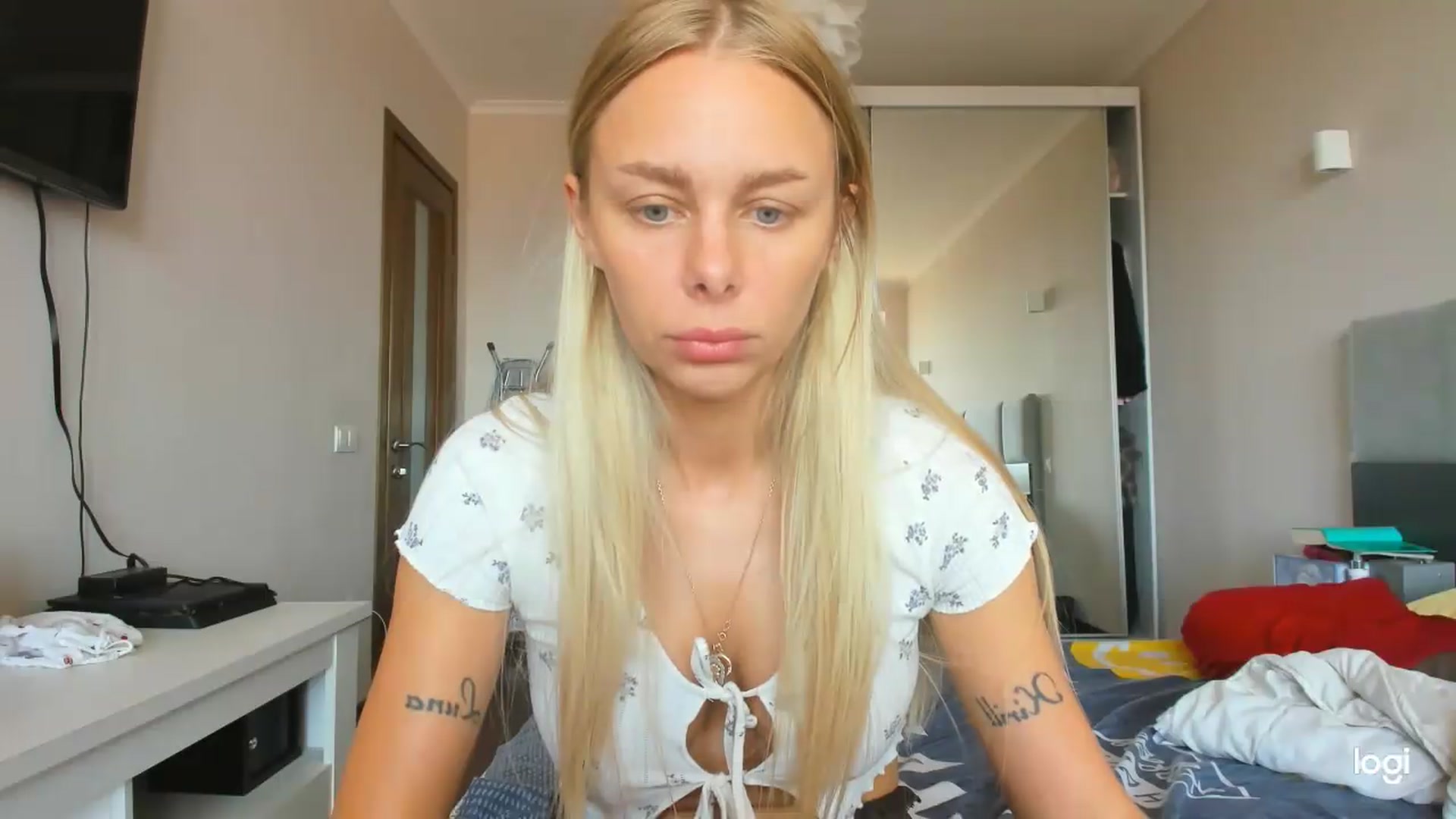 Gallery image thumbnail from Librarys_bb's myfreecams stream on, 07/30/2026, 12:07 image 19 of 20