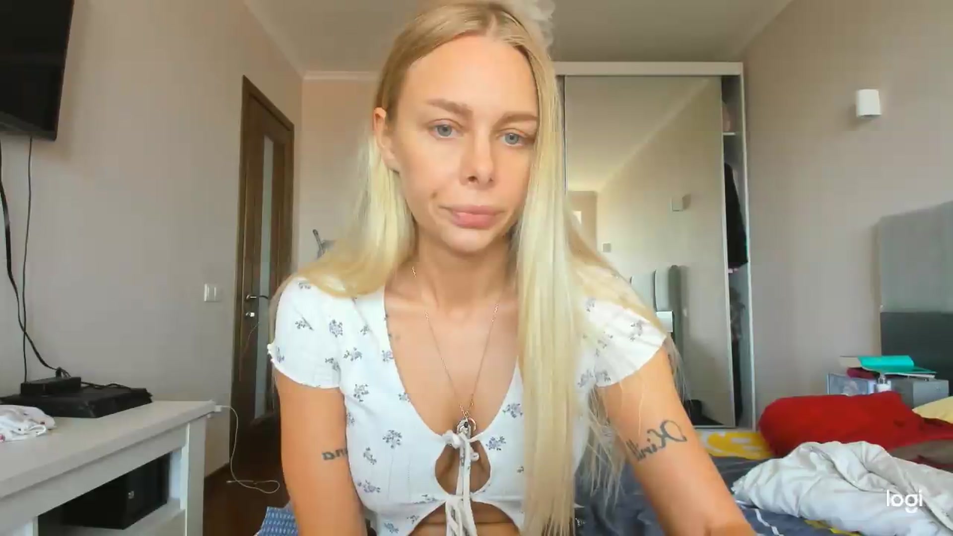 Gallery image thumbnail from Librarys_bb's myfreecams stream on, 07/30/2026, 12:07 image 9 of 20