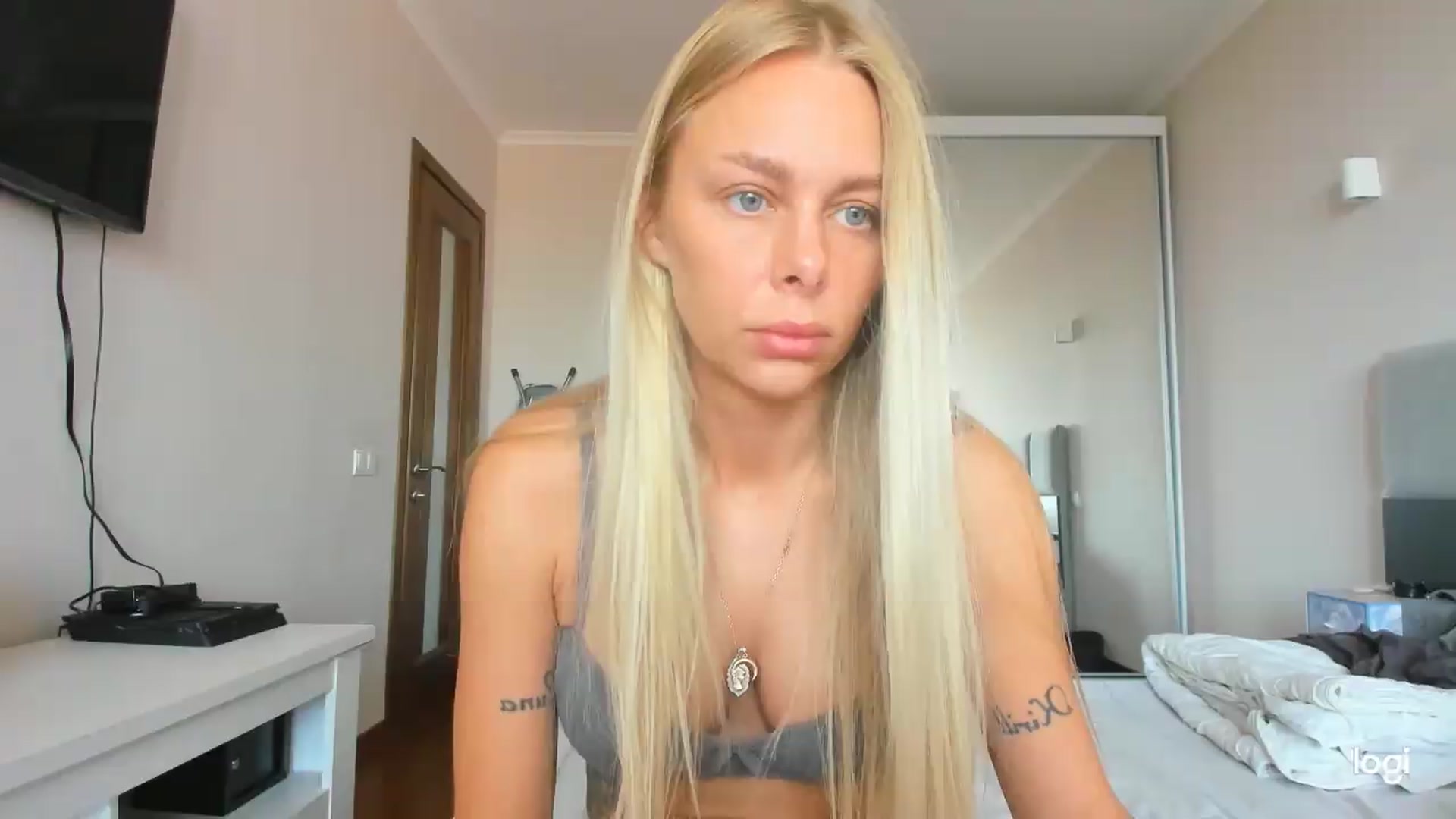 Gallery image thumbnail from Librarys_bb's myfreecams stream on, 08/04/2026, 08:46 image 14 of 20