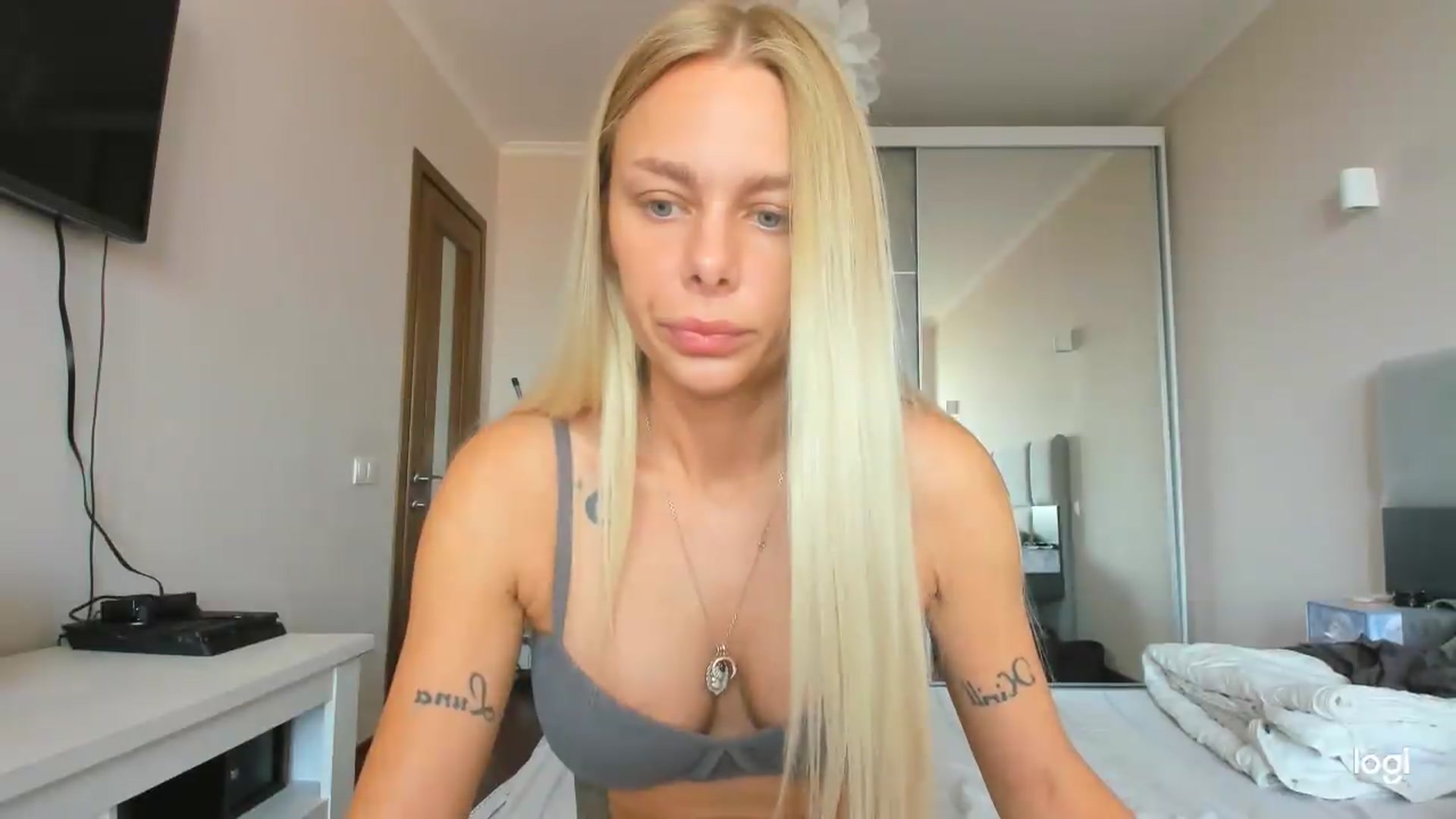 Gallery image thumbnail from Librarys_bb's myfreecams stream on, 08/04/2026, 08:46 image 5 of 20