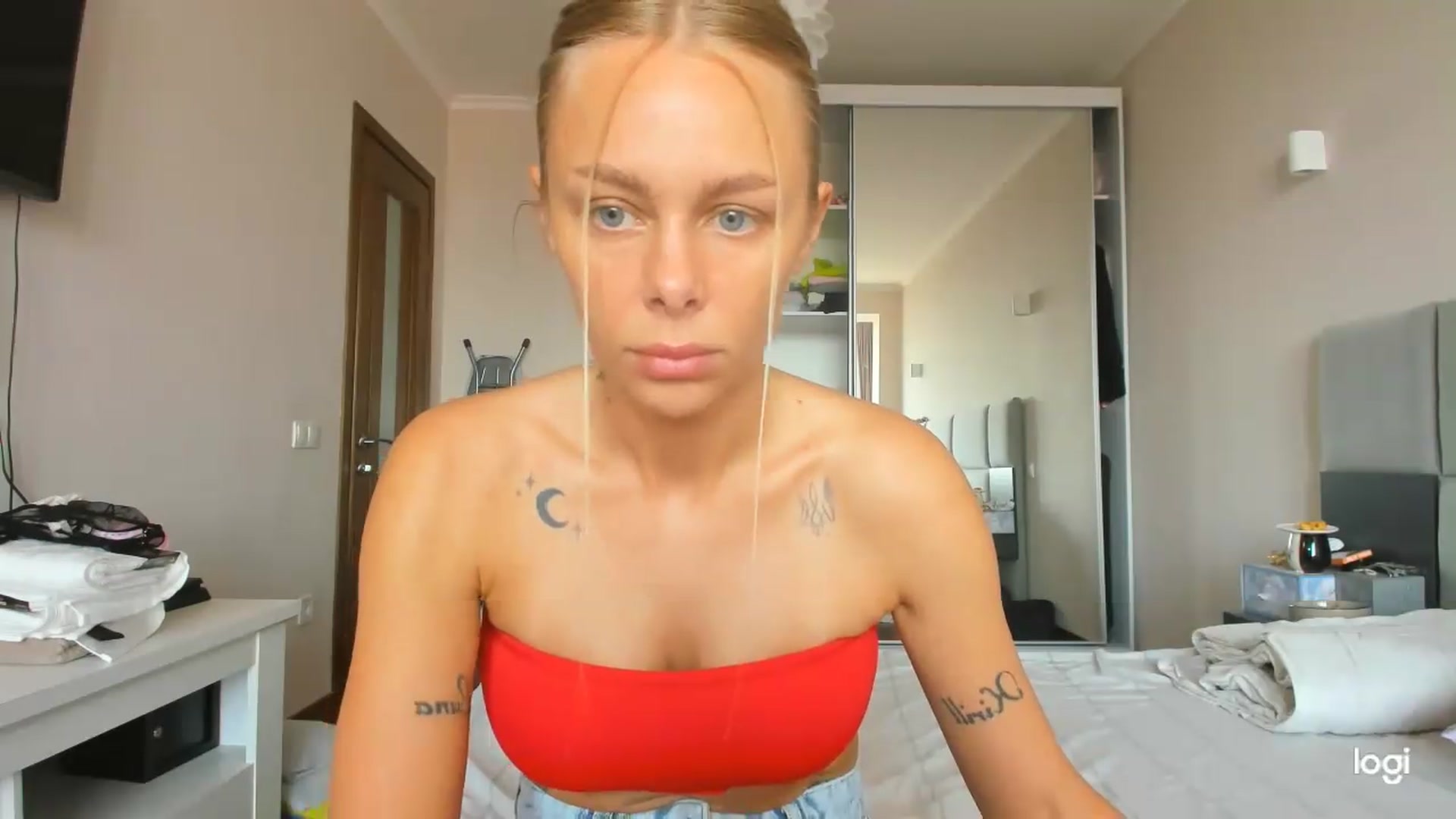 Gallery image thumbnail from Librarys_bb's myfreecams stream on, 08/06/2026, 10:40 image 15 of 20