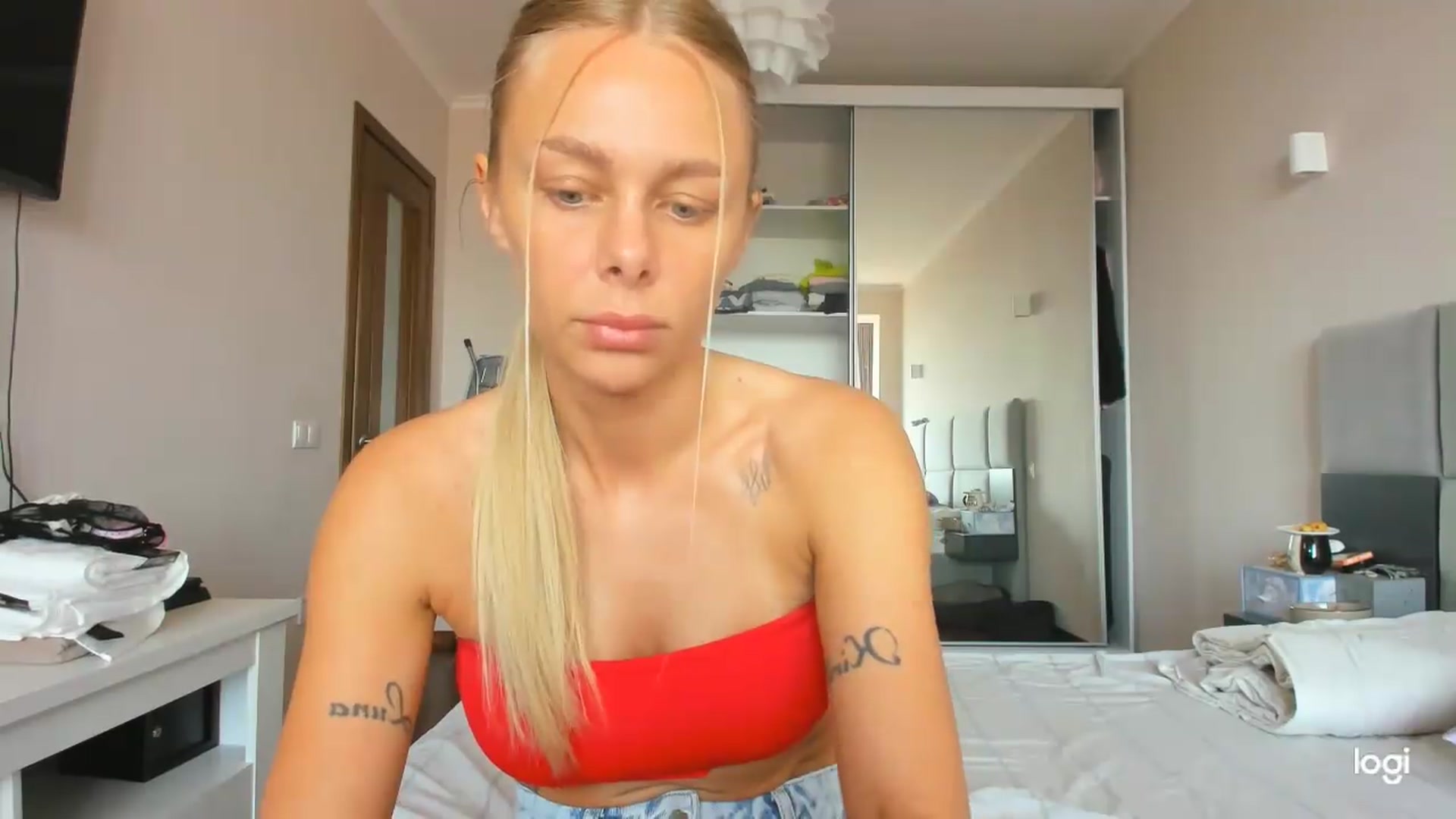 Gallery image thumbnail from Librarys_bb's myfreecams stream on, 08/06/2026, 10:40 image 5 of 20