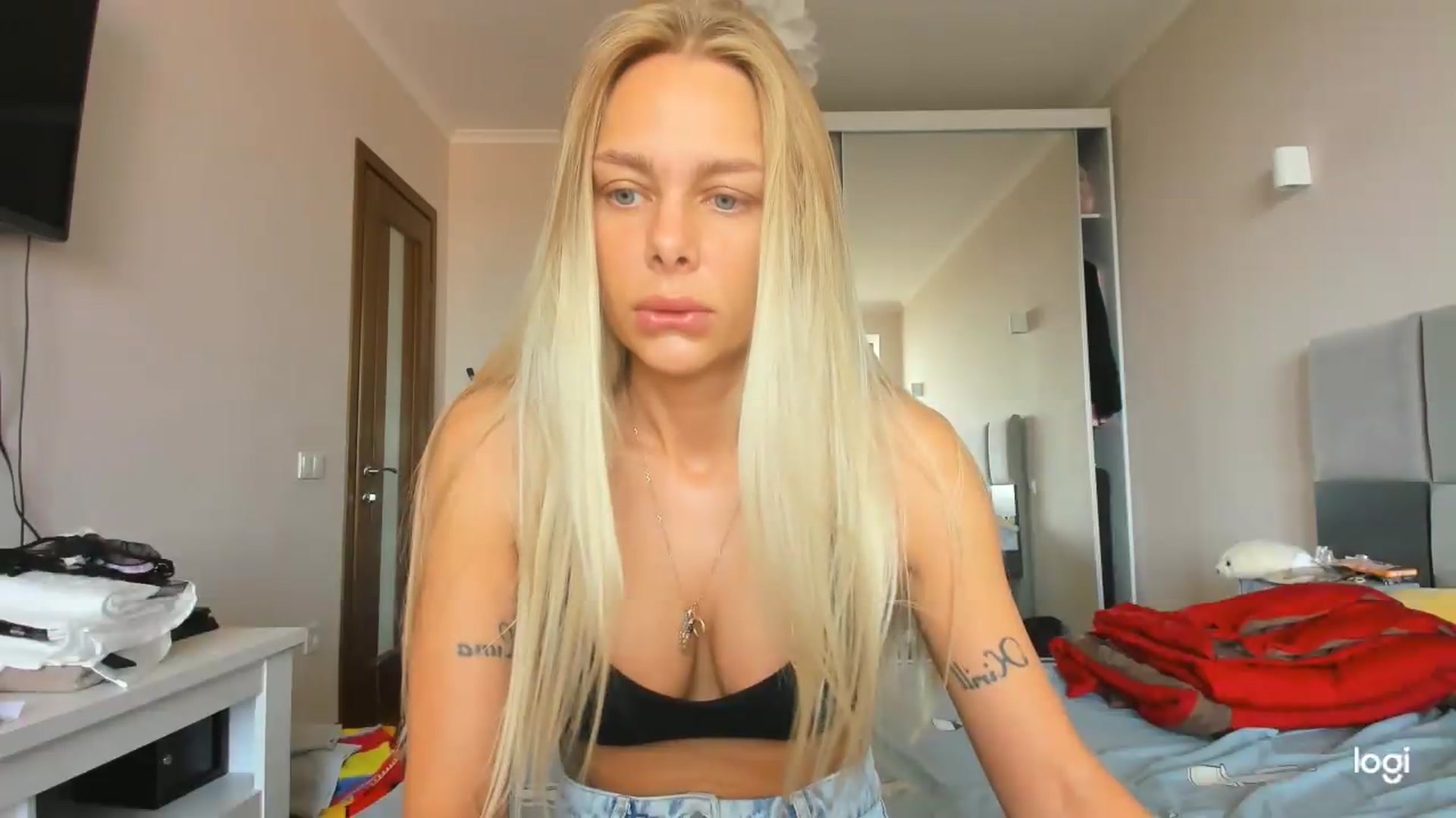 Gallery image thumbnail from Librarys_bb's myfreecams stream on, 08/07/2026, 09:40 image 2 of 20