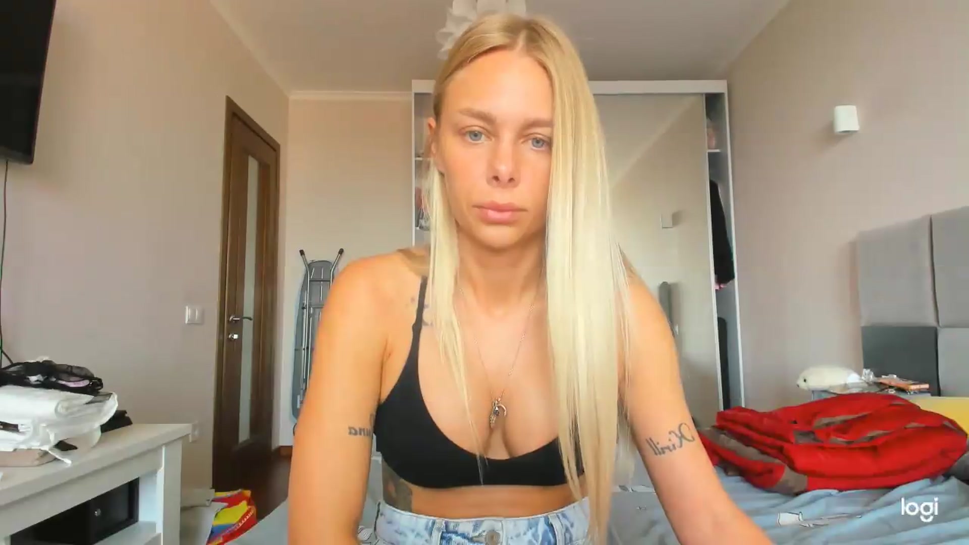 Gallery image thumbnail from Librarys_bb's myfreecams stream on, 08/07/2026, 09:40 image 10 of 20