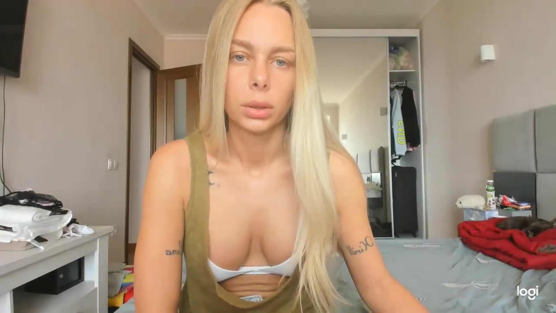 Gallery image thumbnail from Librarys_bb's myfreecams stream on, 08/09/2026, 10:23 image 3 of 20