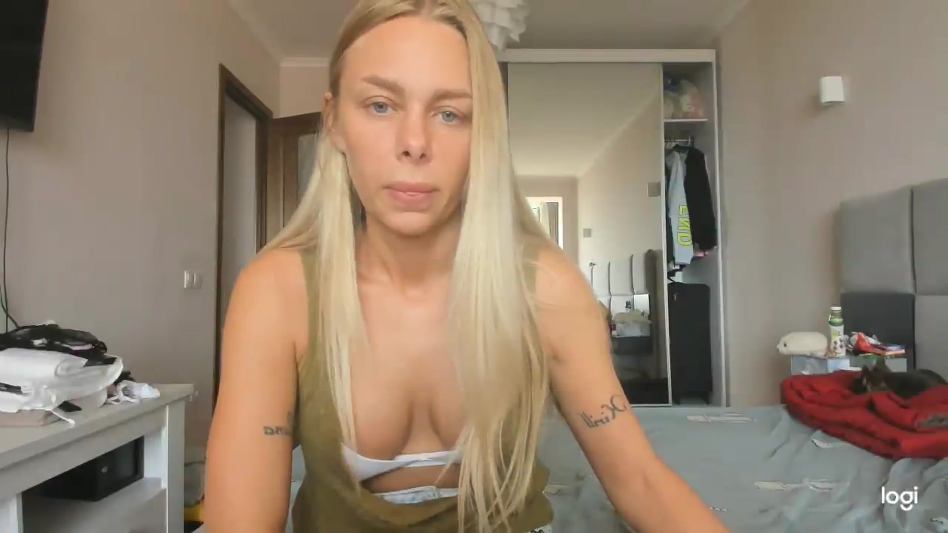 Gallery image thumbnail from Librarys_bb's myfreecams stream on, 08/09/2026, 10:23 image 5 of 20